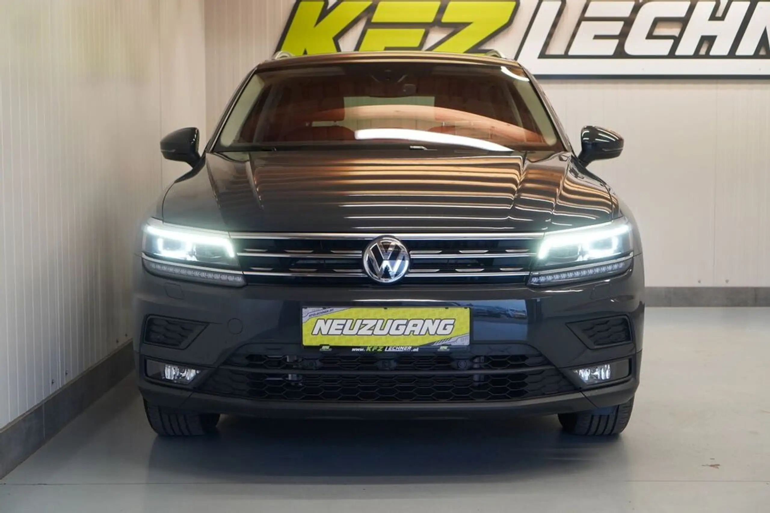 Volkswagen - Tiguan