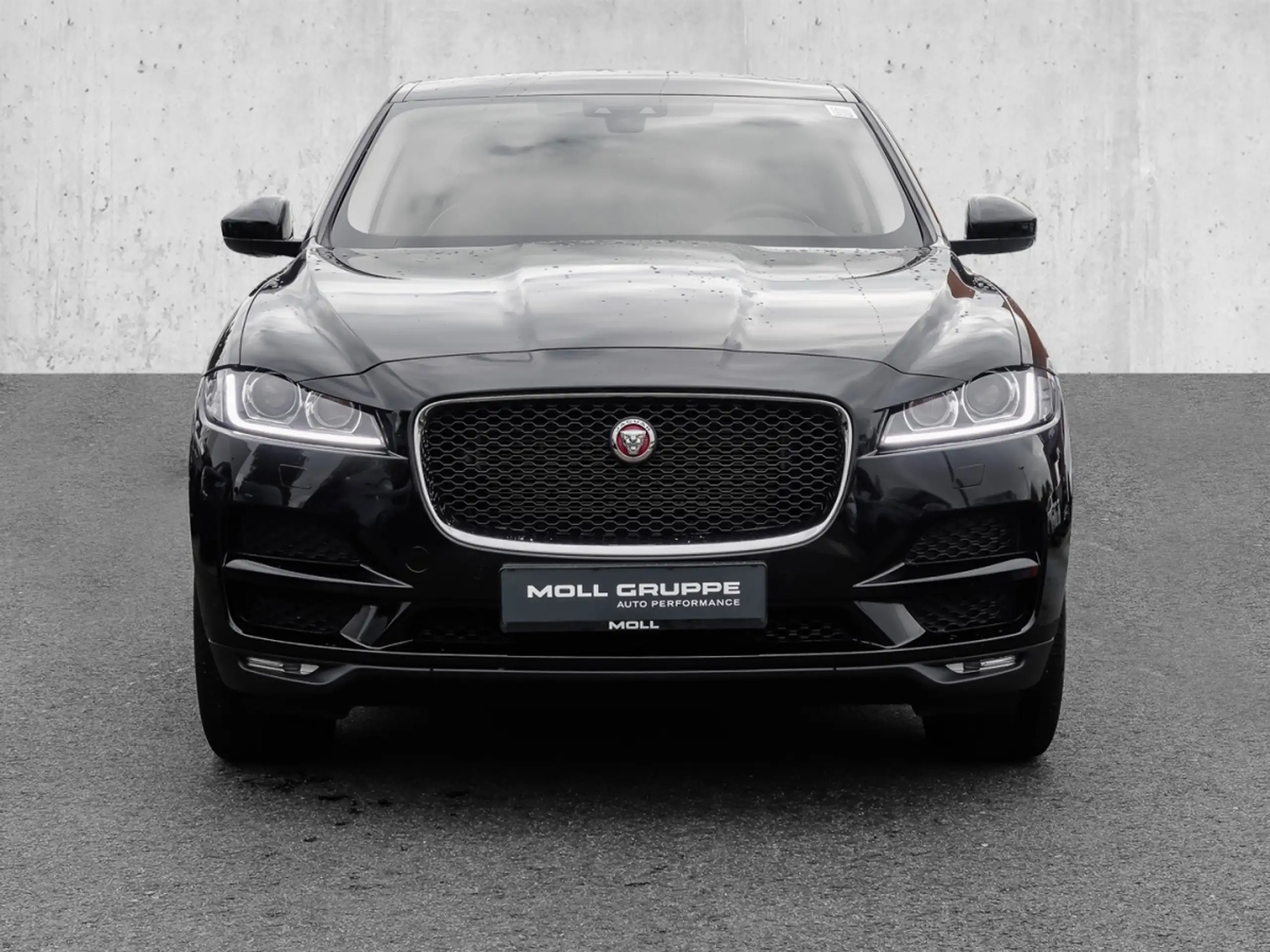 Jaguar - F-Pace