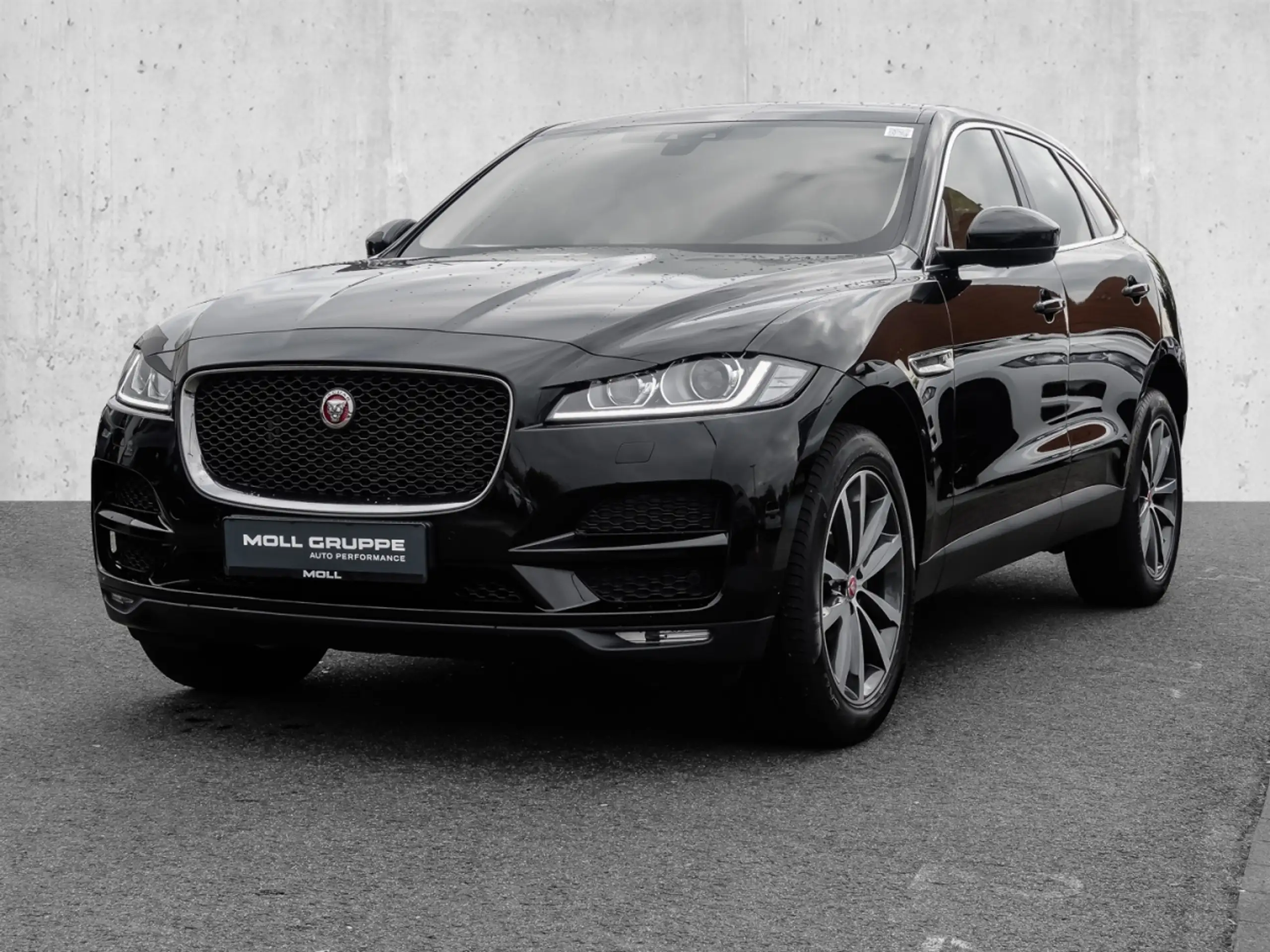 Jaguar - F-Pace