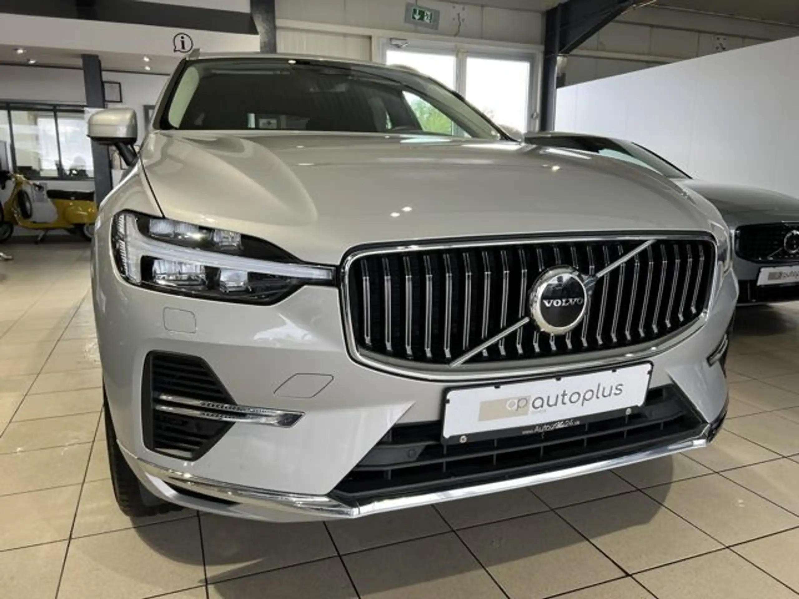 Volvo - XC60