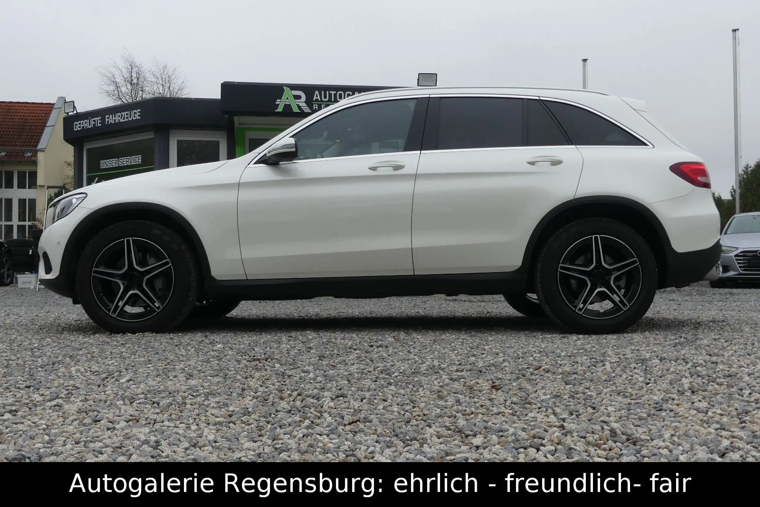 Mercedes-Benz - GLC 250