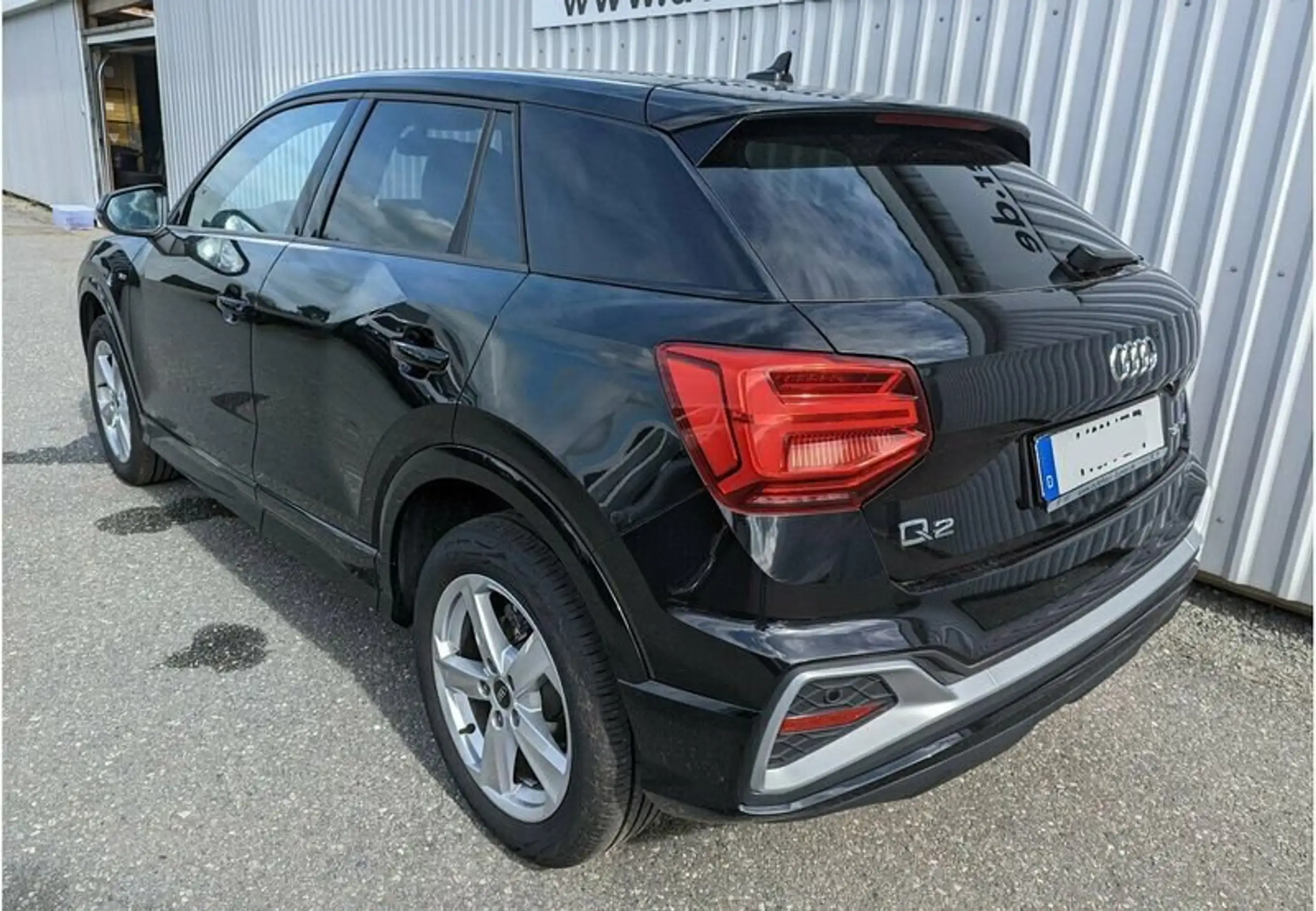 Audi - Q2