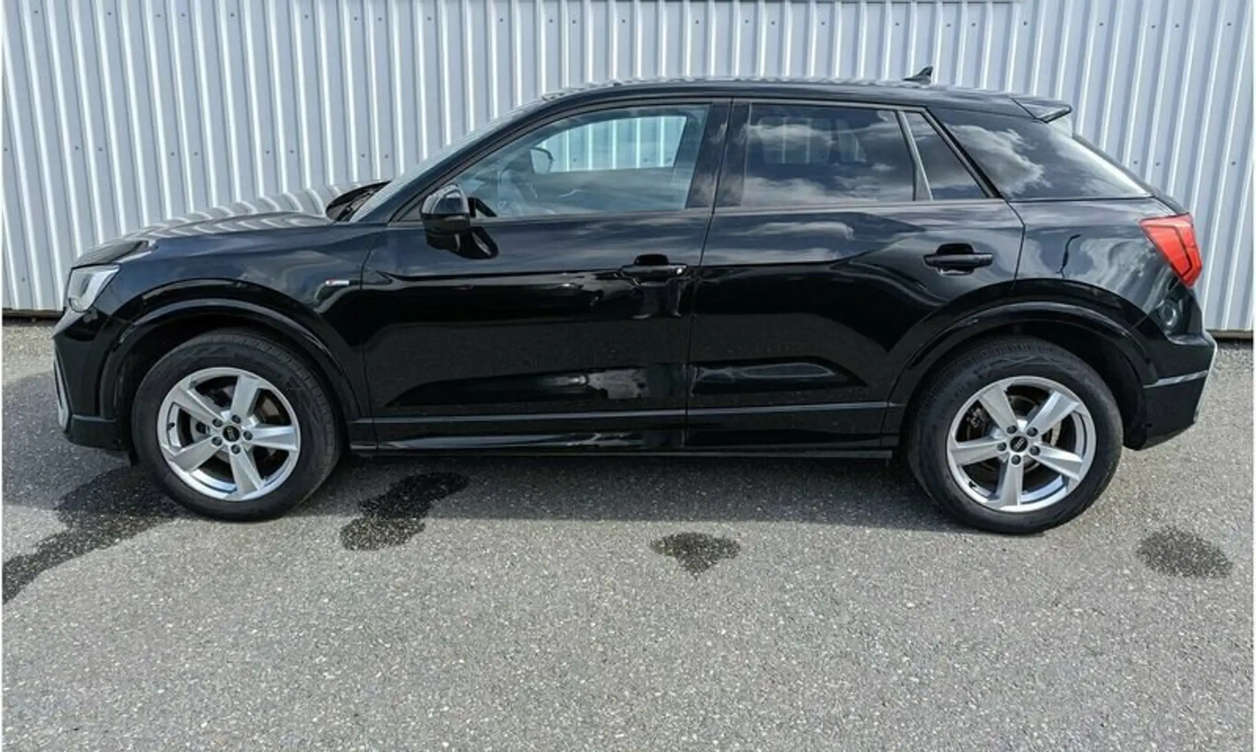 Audi - Q2