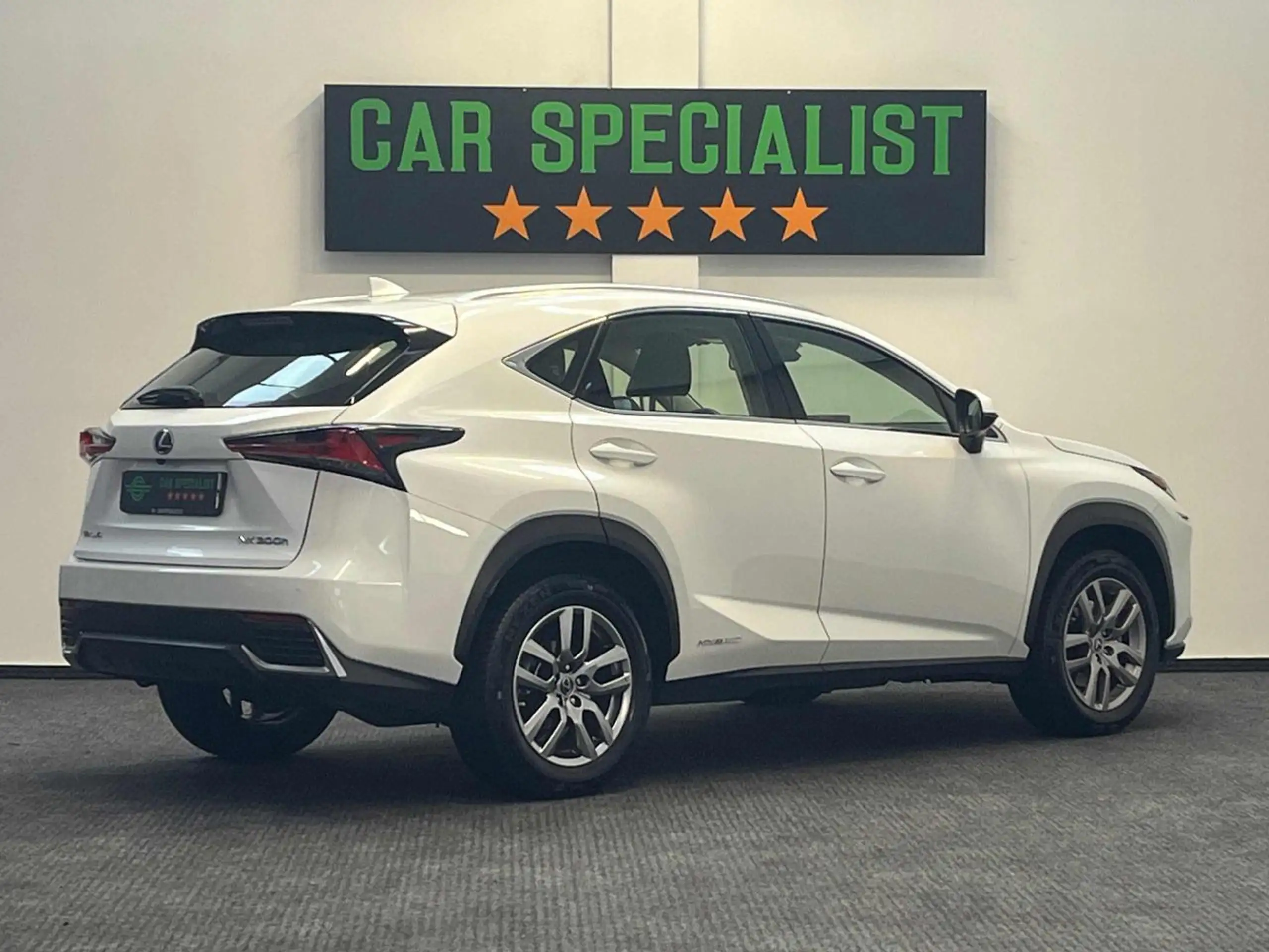 Lexus - NX 300