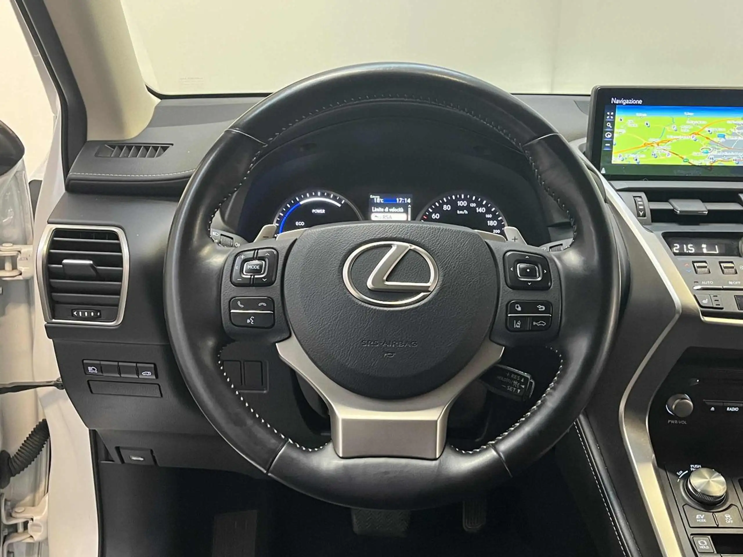 Lexus - NX 300