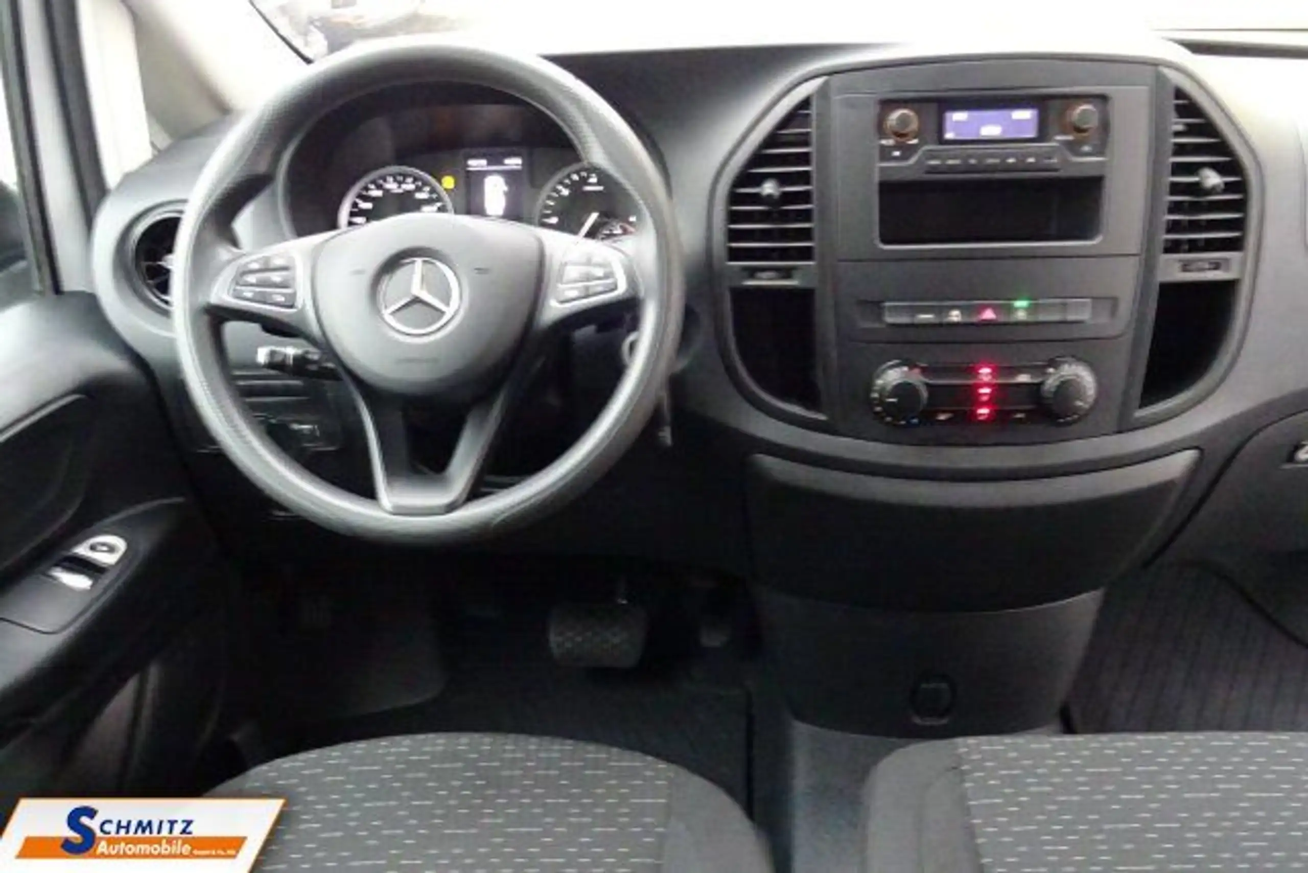 Mercedes-Benz - Vito