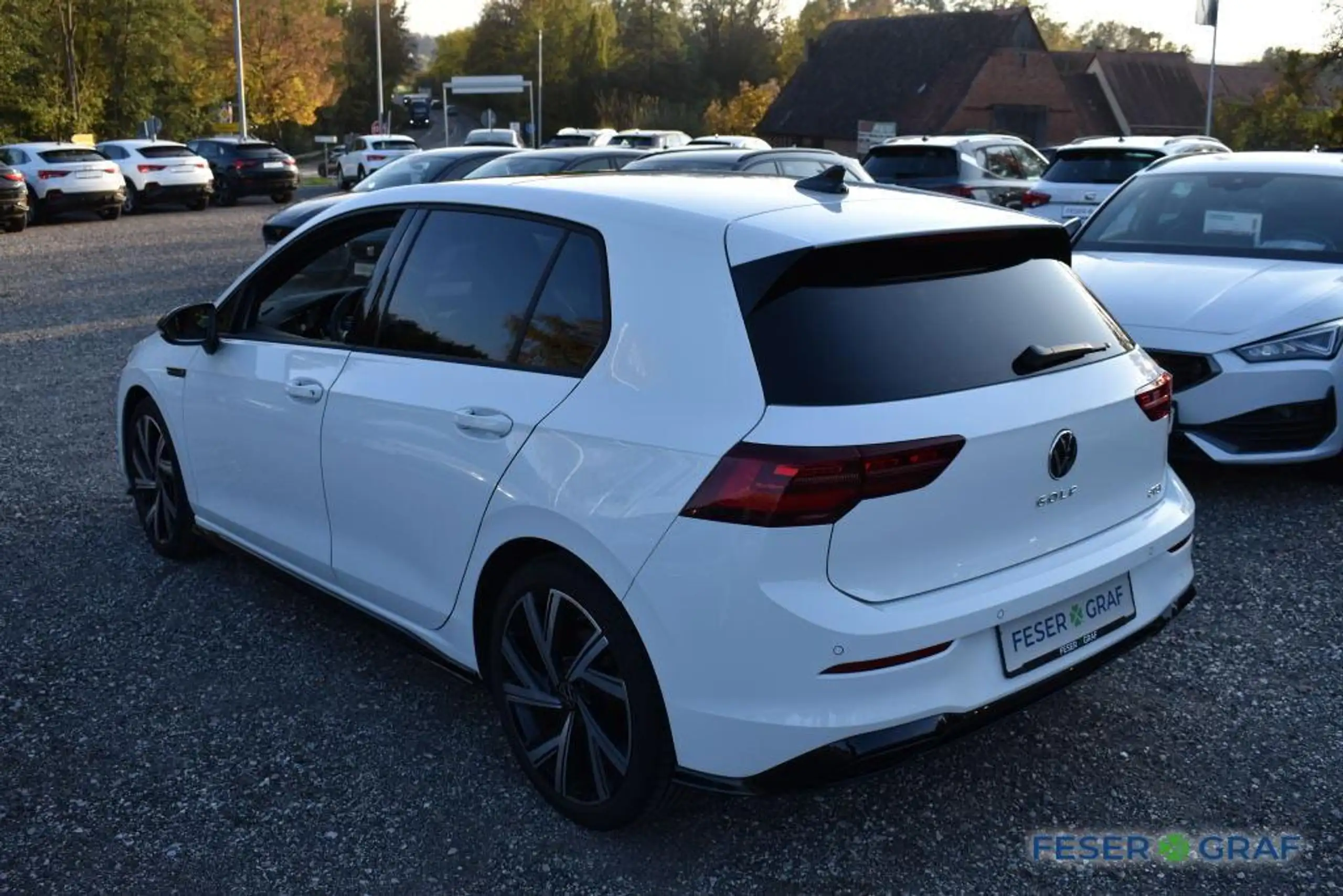 Volkswagen - Golf