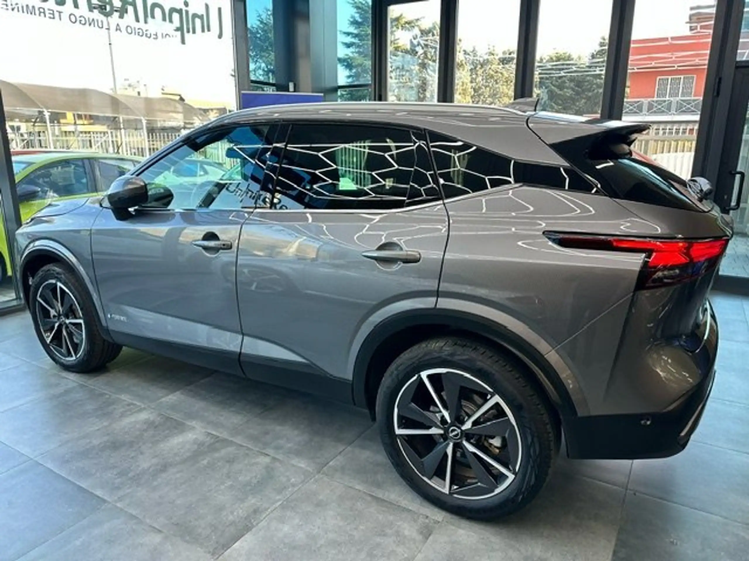 Nissan - Qashqai