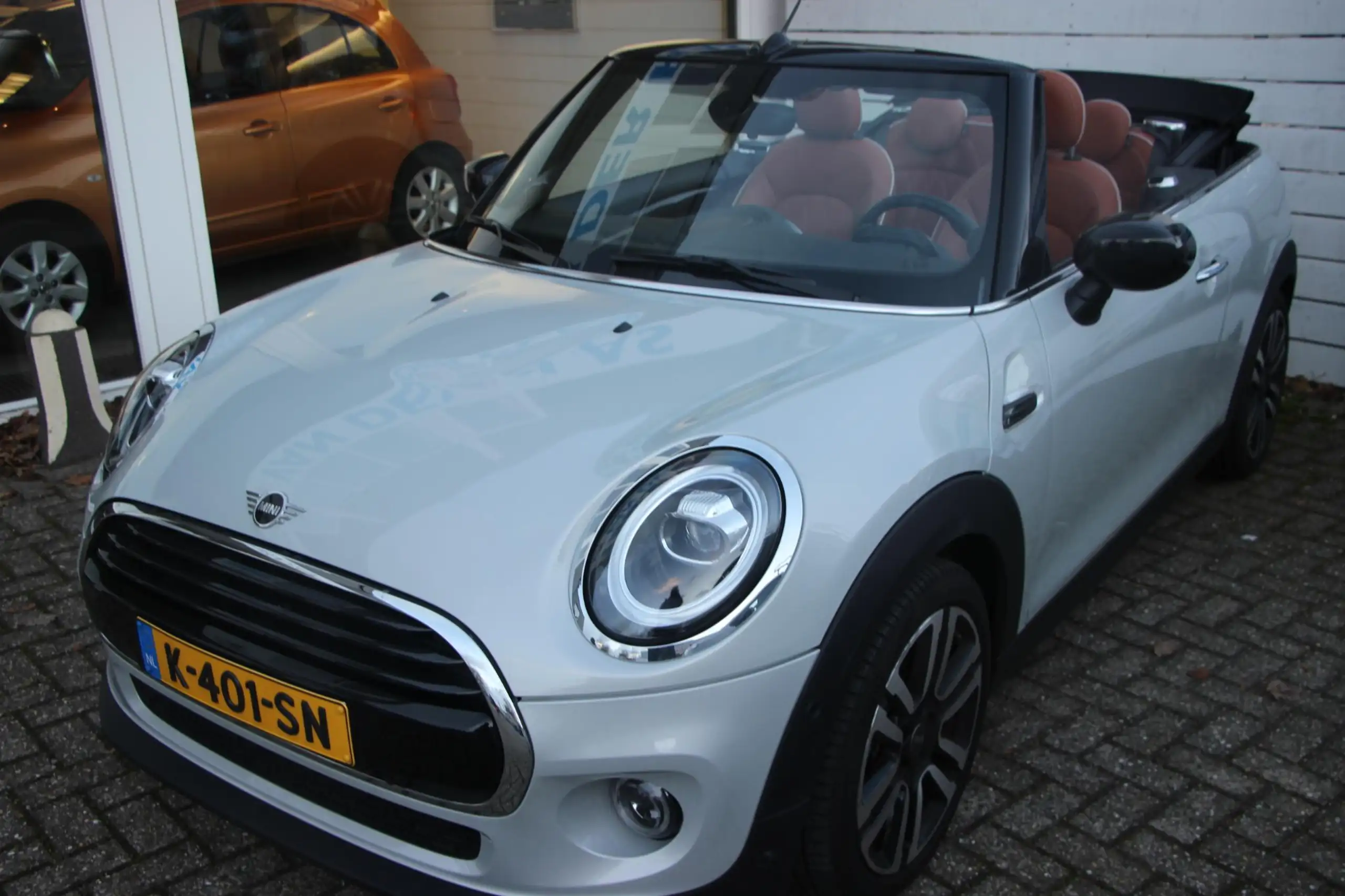 MINI - Cooper Cabrio