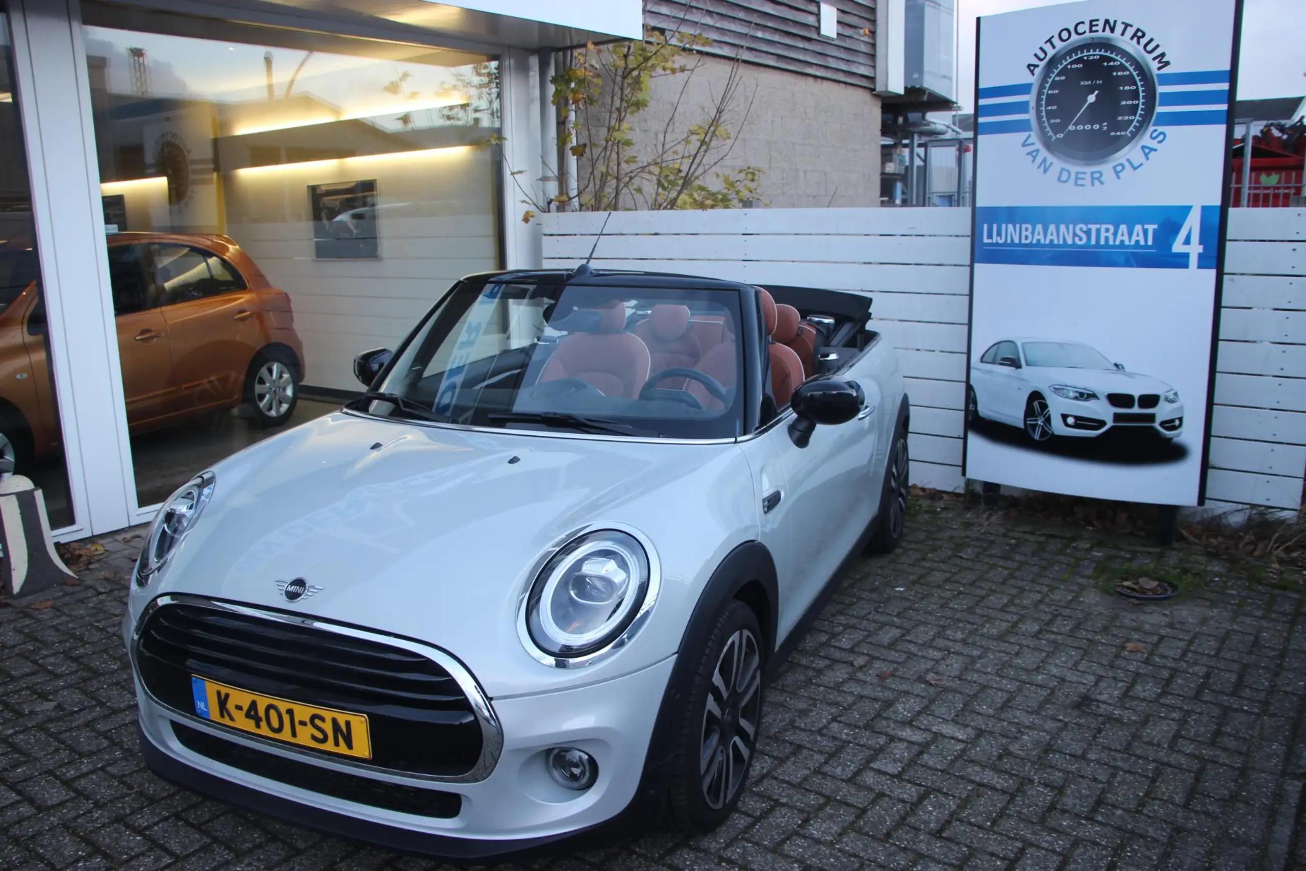 MINI - Cooper Cabrio