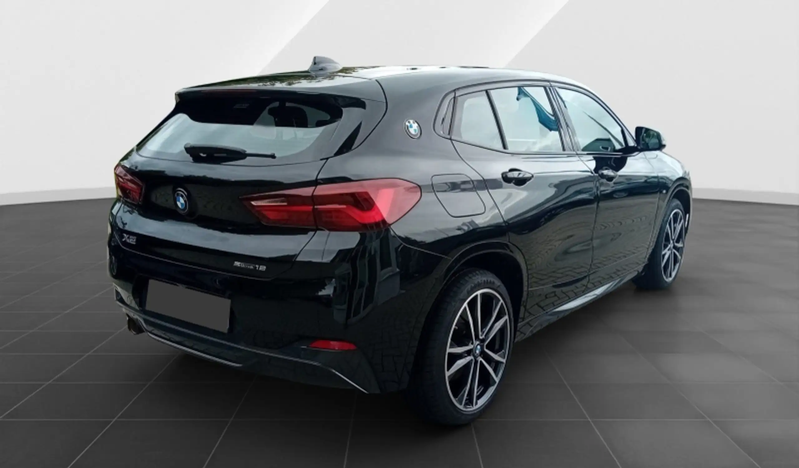 BMW - X2