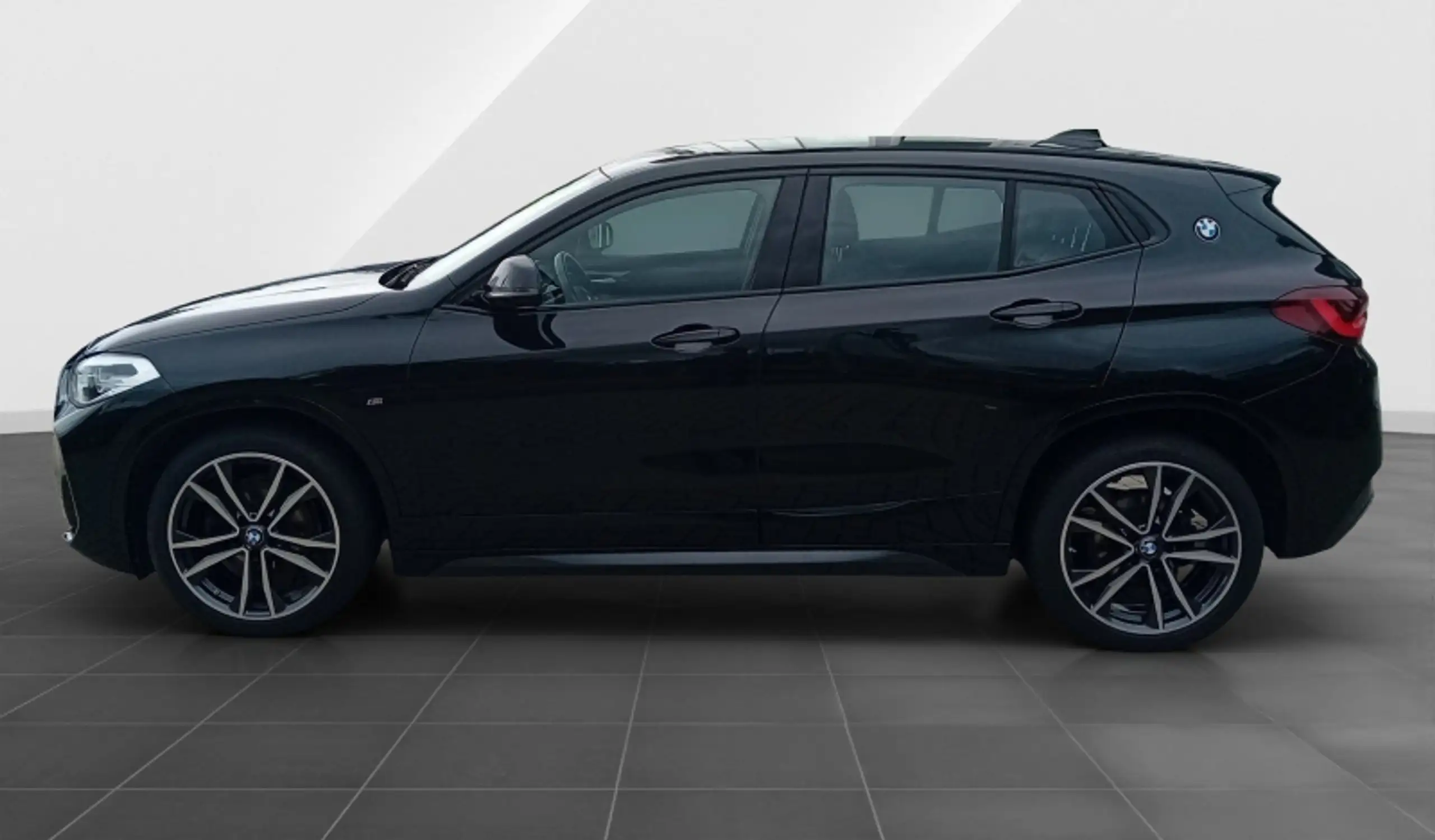 BMW - X2