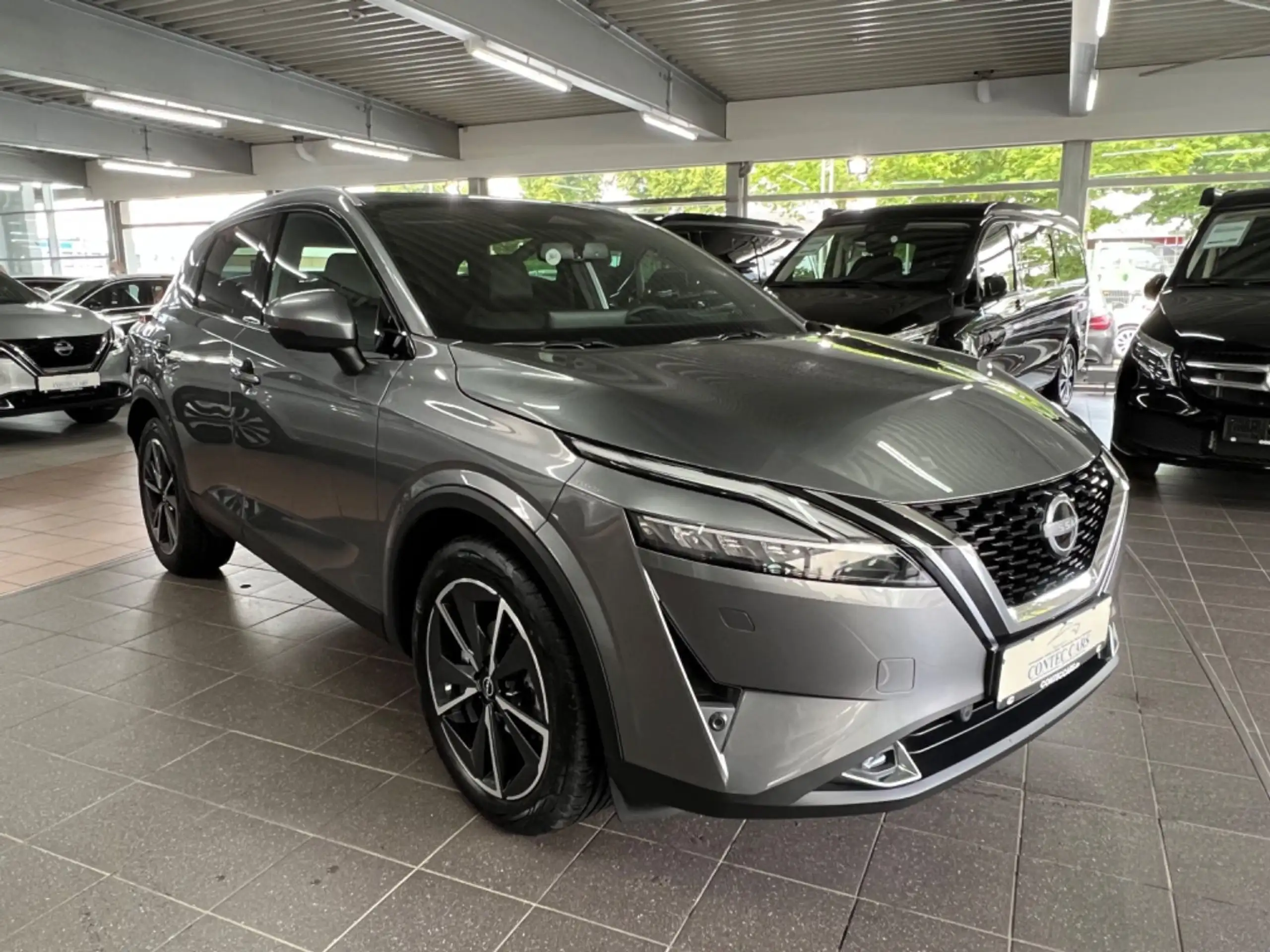 Nissan - Qashqai