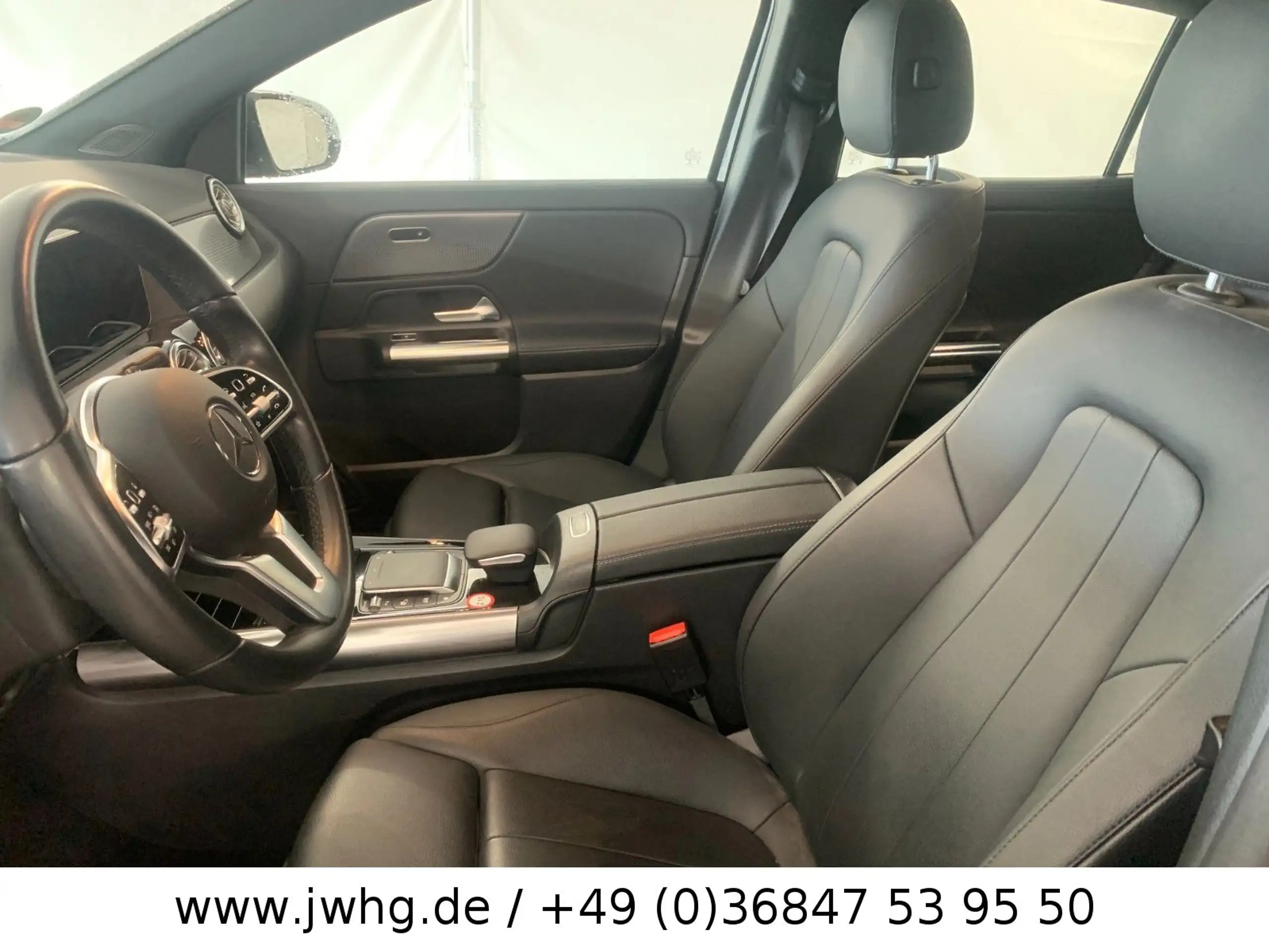 Mercedes-Benz - GLA 200