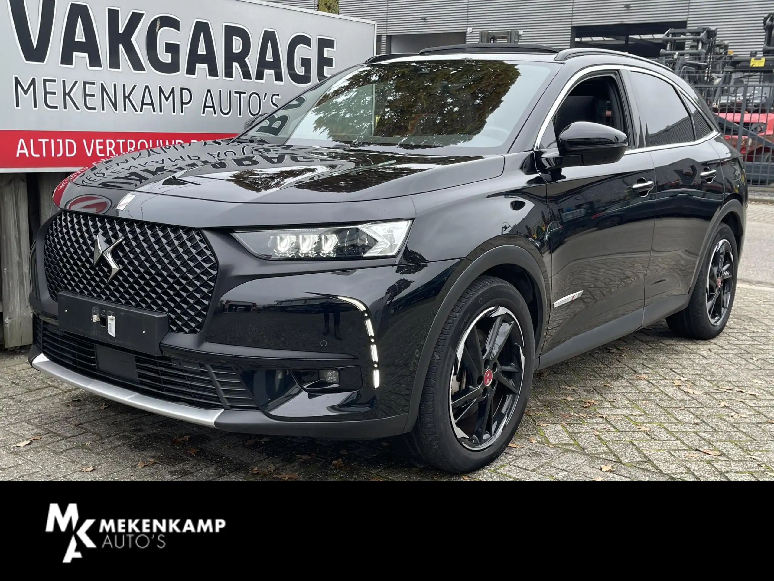 DS Automobiles - DS 7 Crossback