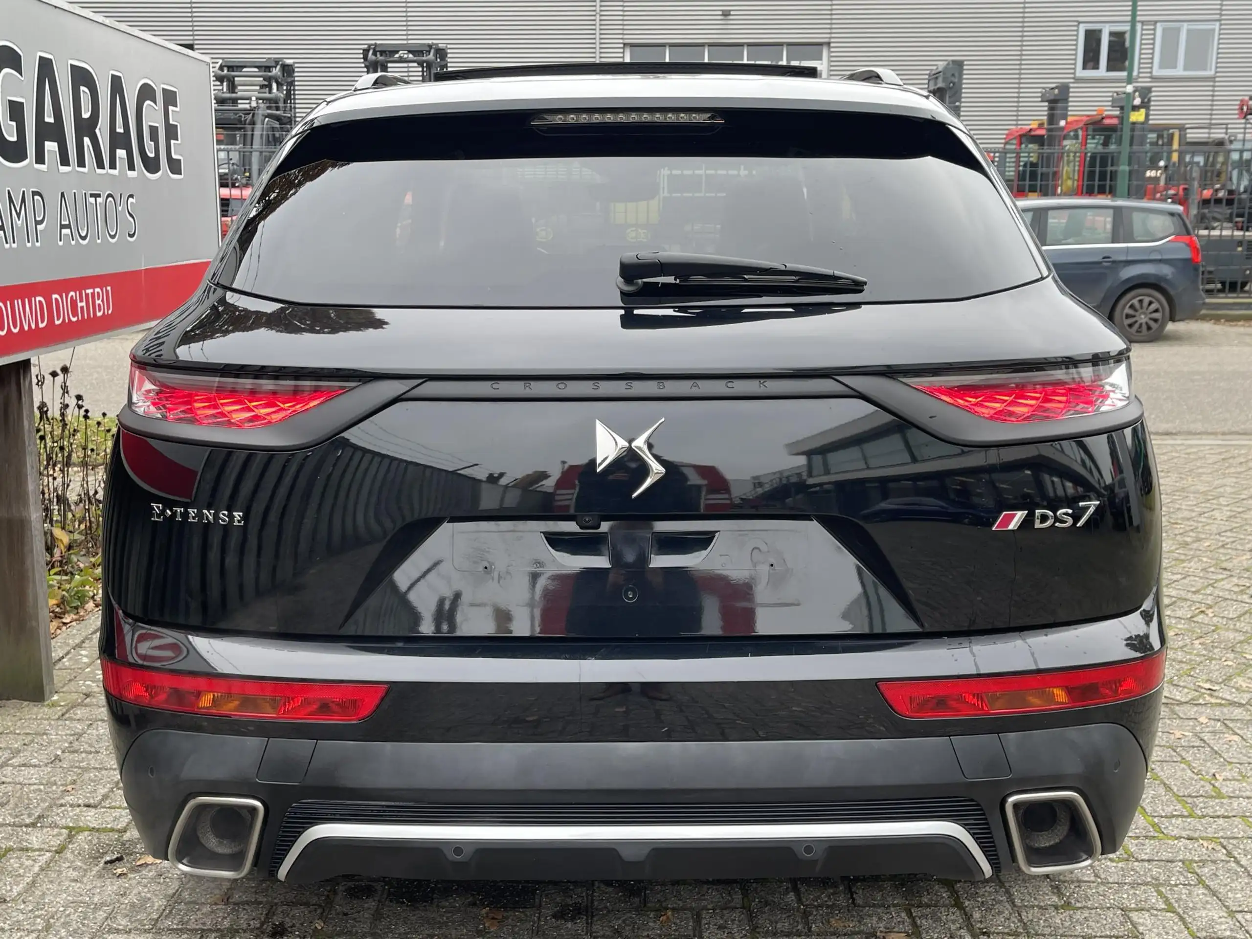 DS Automobiles - DS 7 Crossback