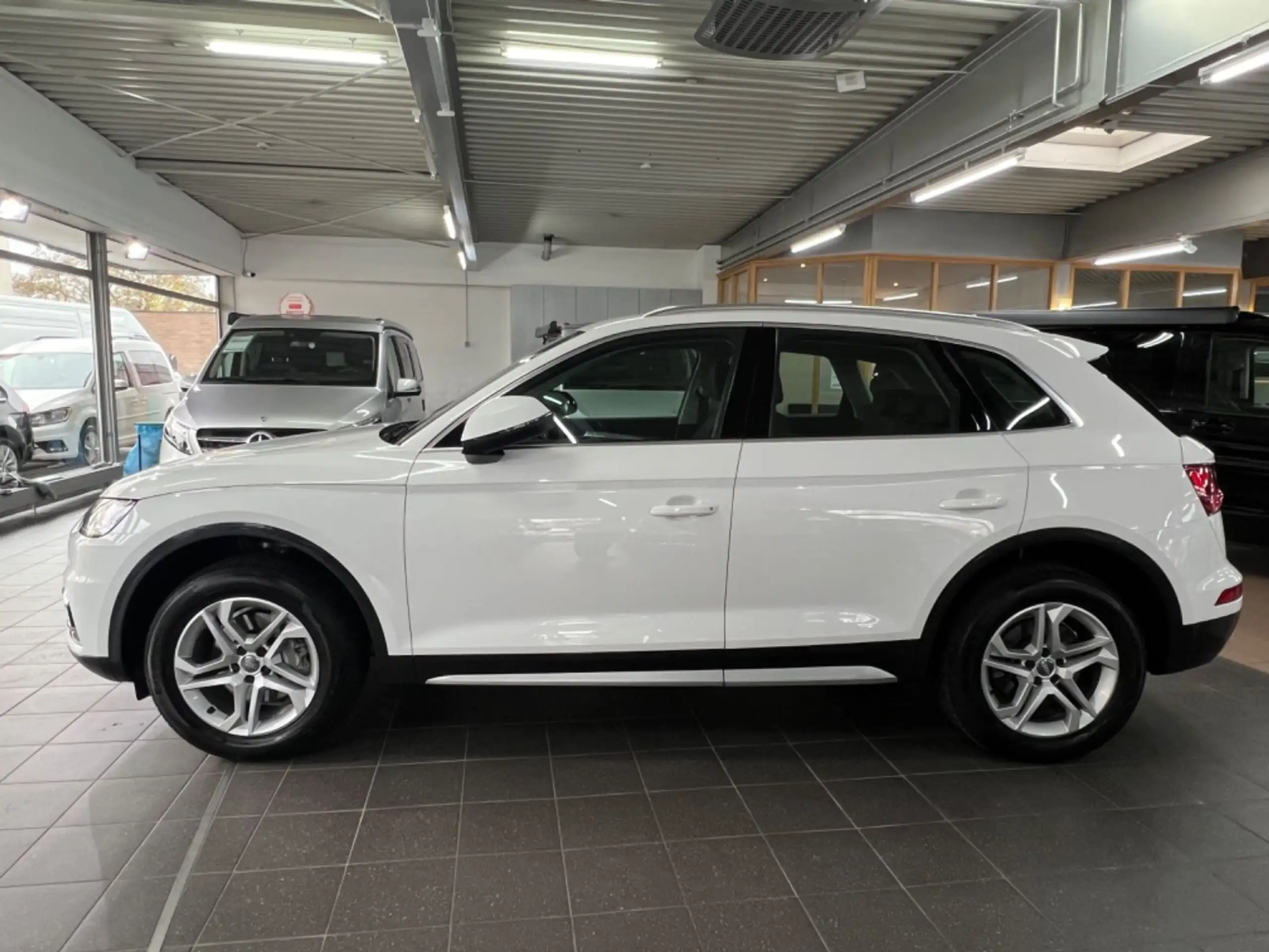 Audi - Q5