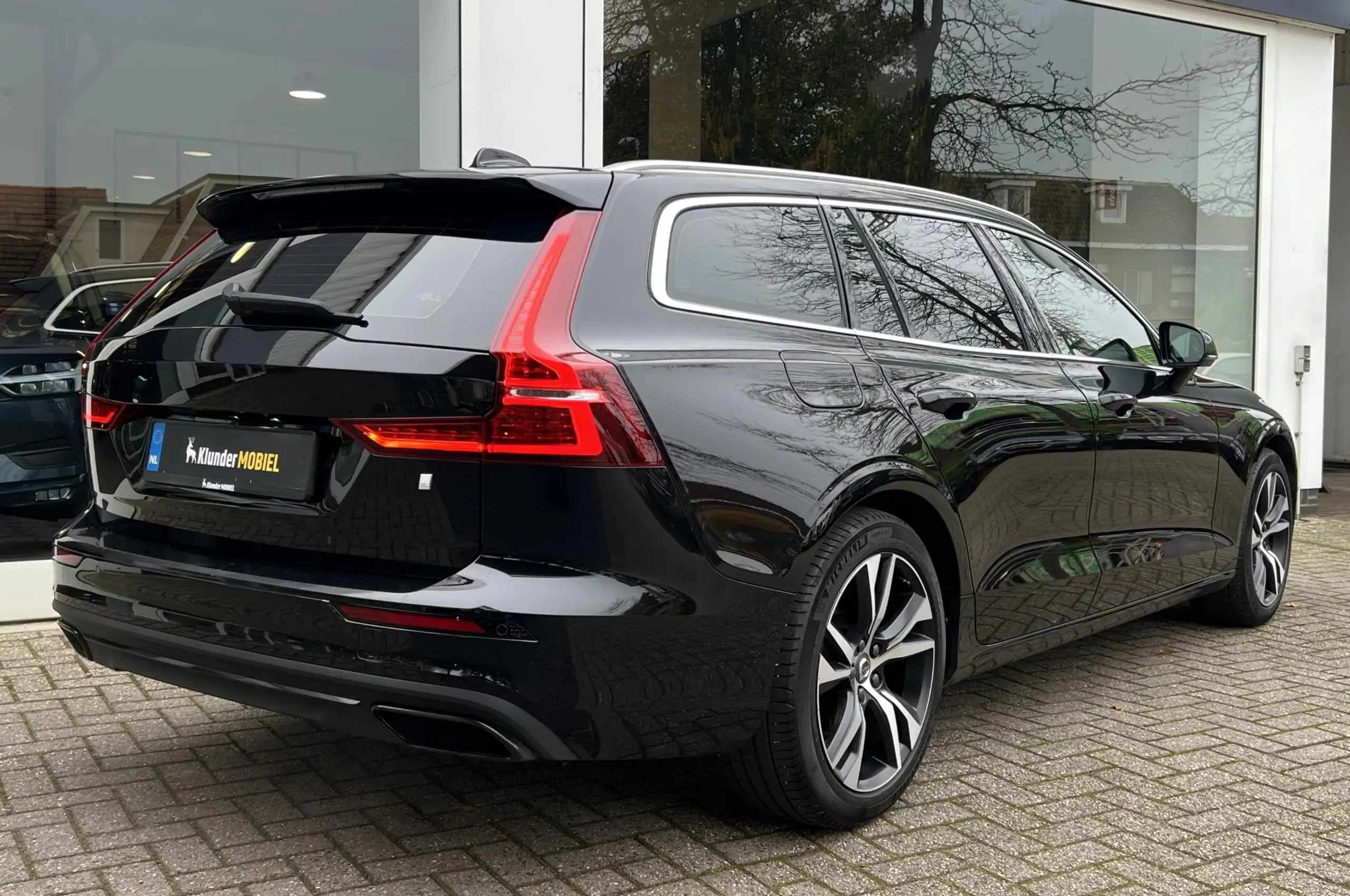 Volvo - V60