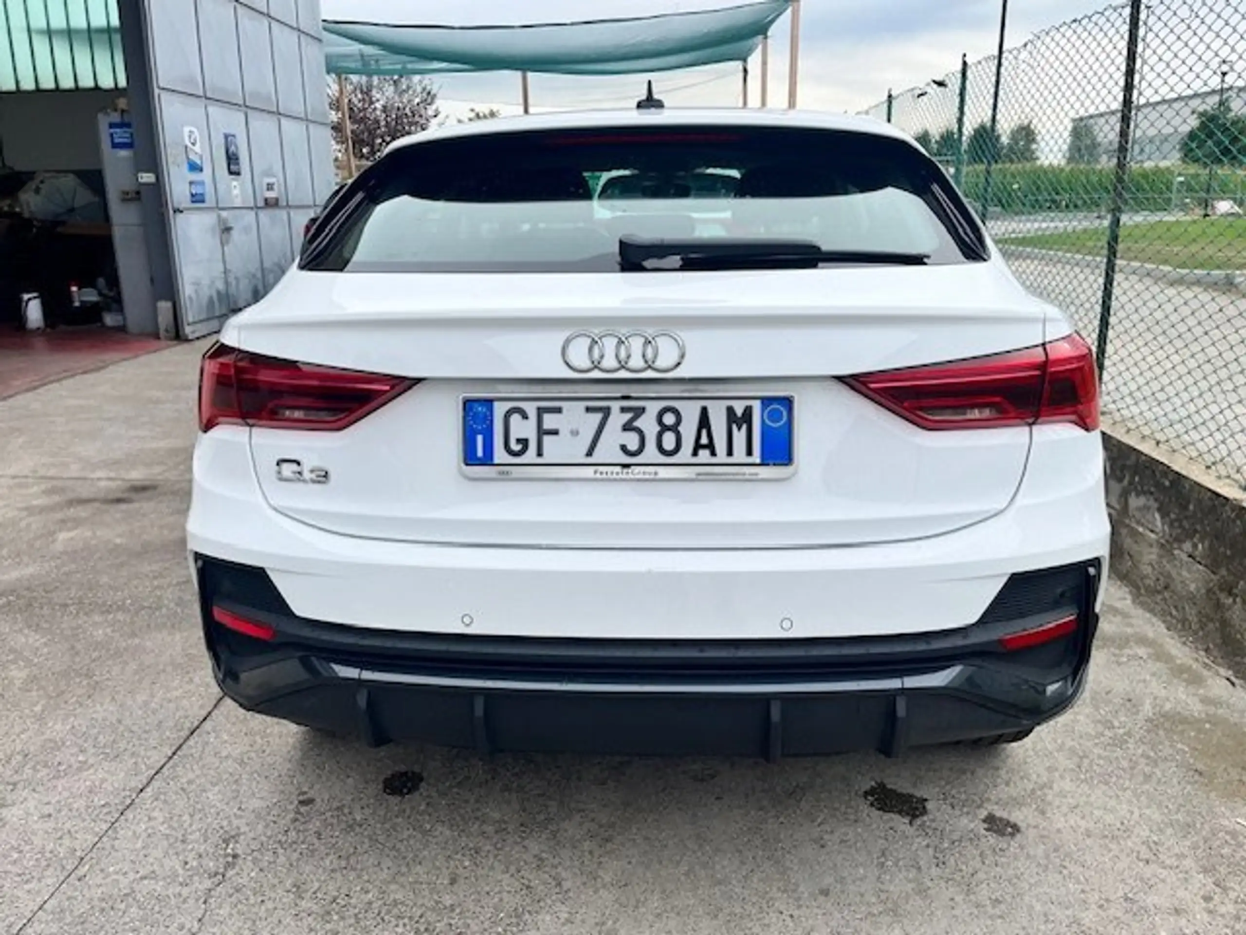 Audi - Q3