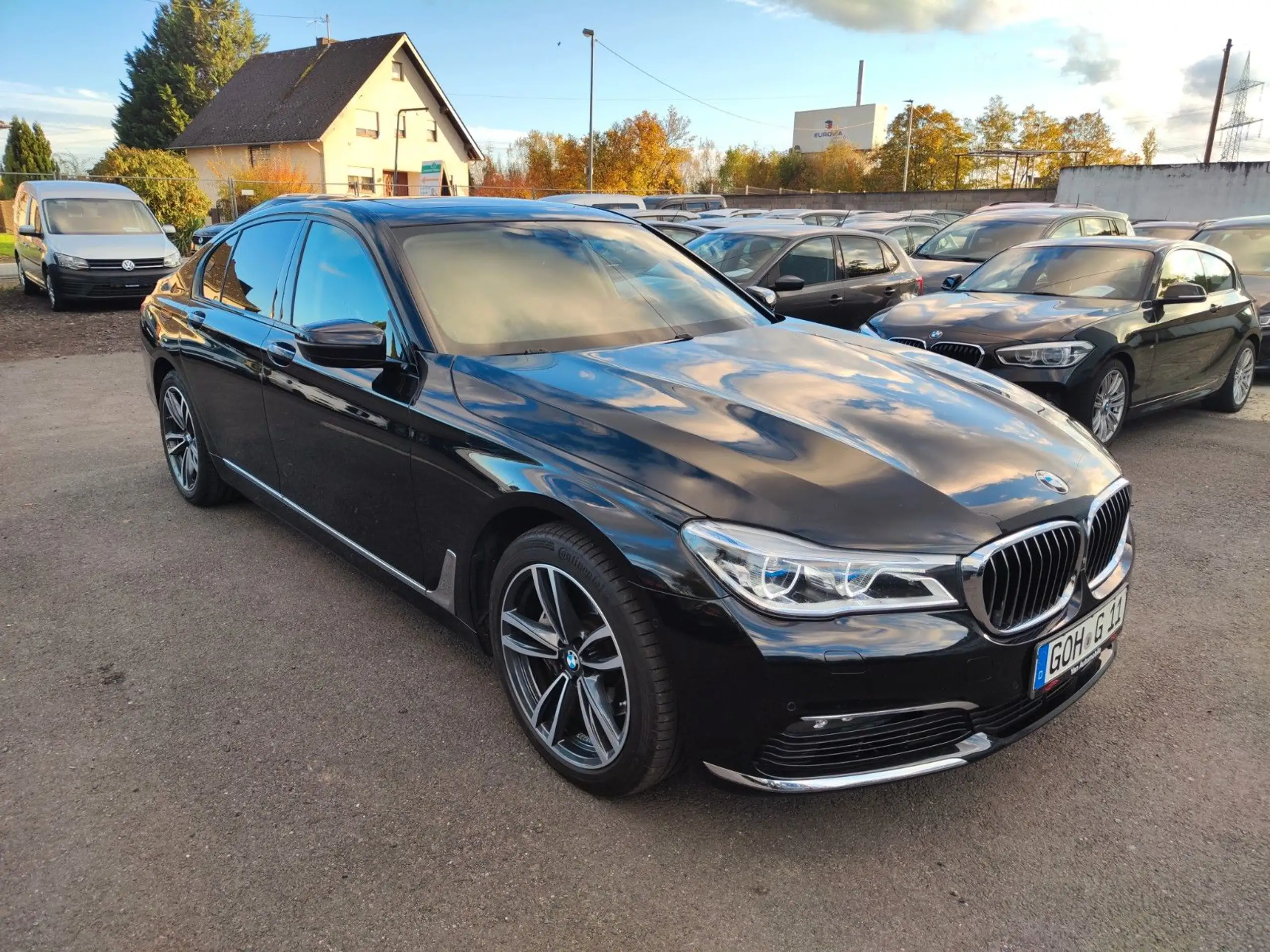 BMW - 740