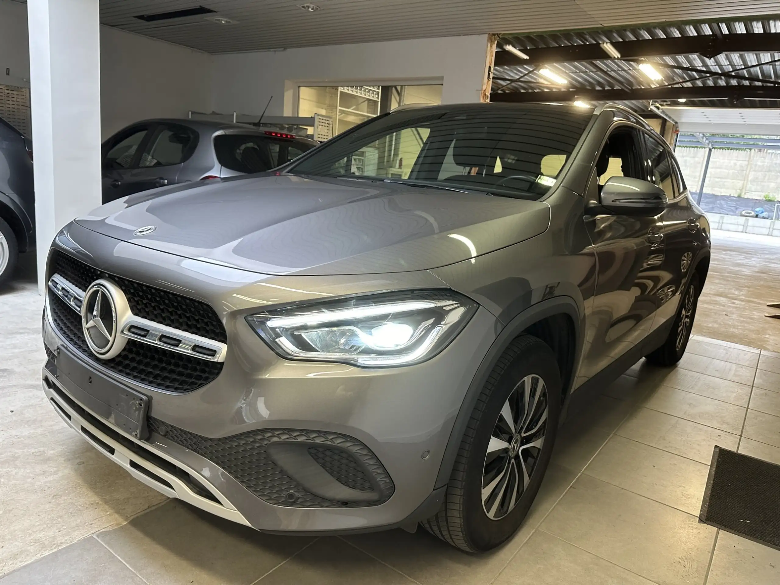 Mercedes-Benz - GLA 250