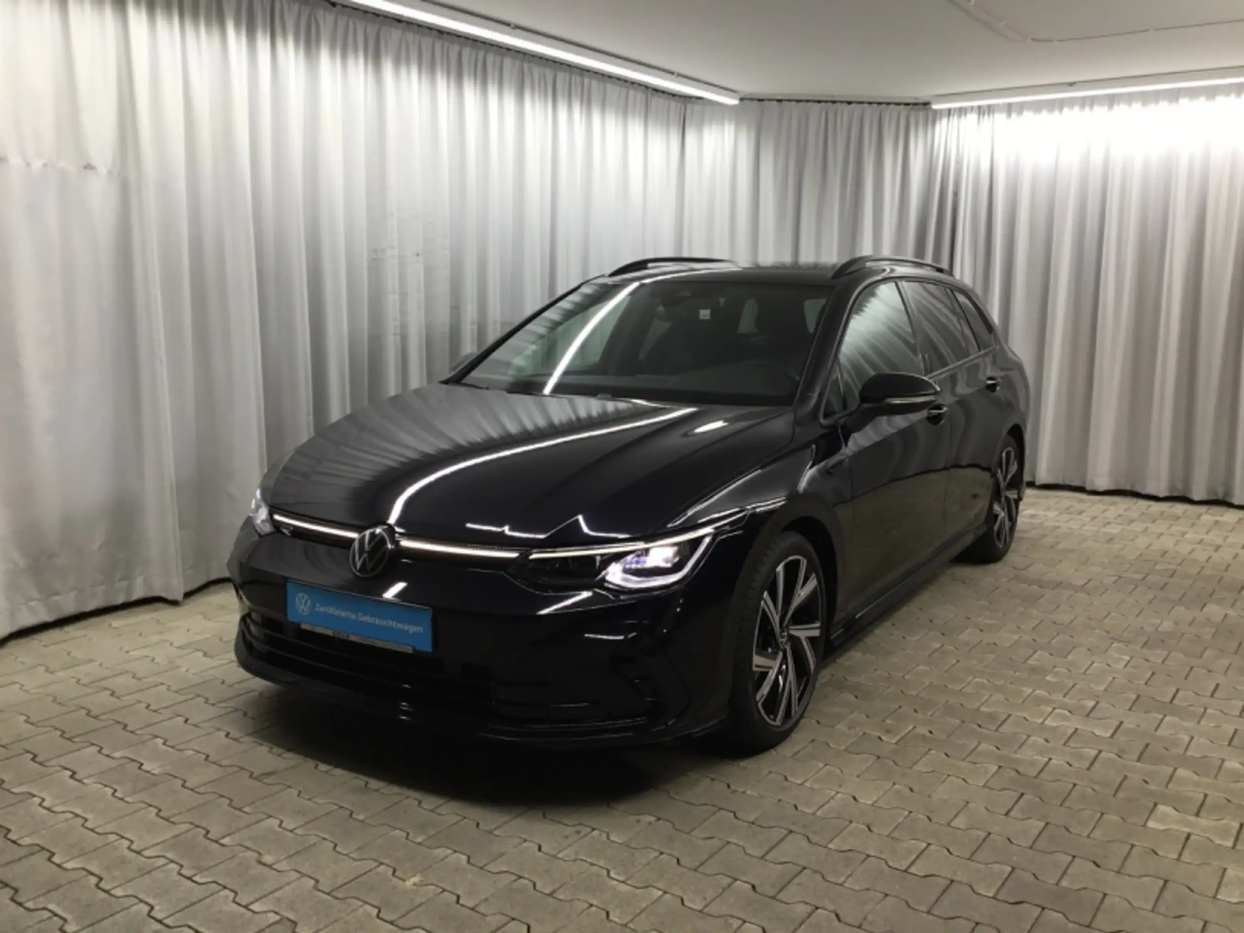 Volkswagen - Golf Variant