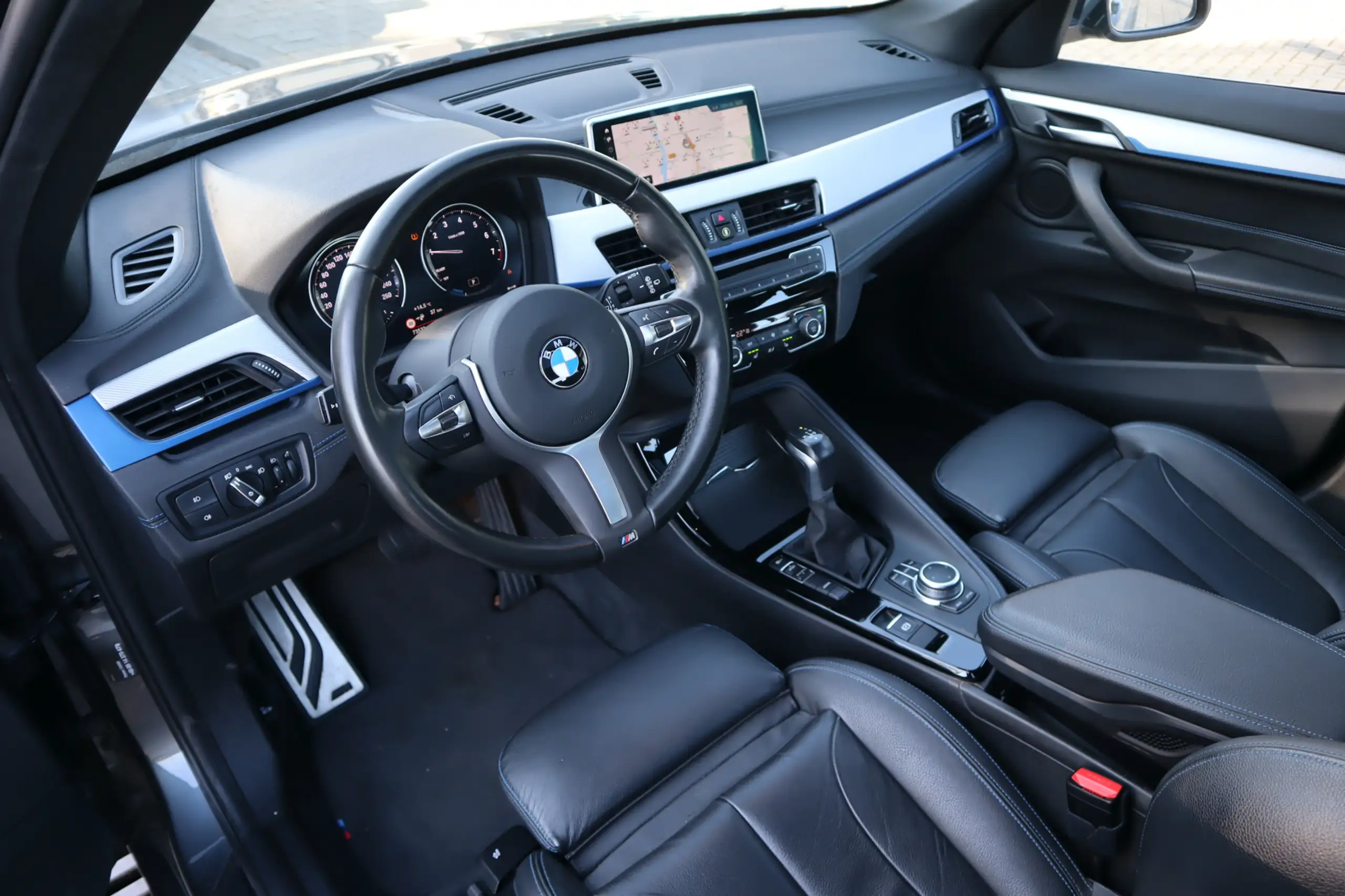 BMW - X1