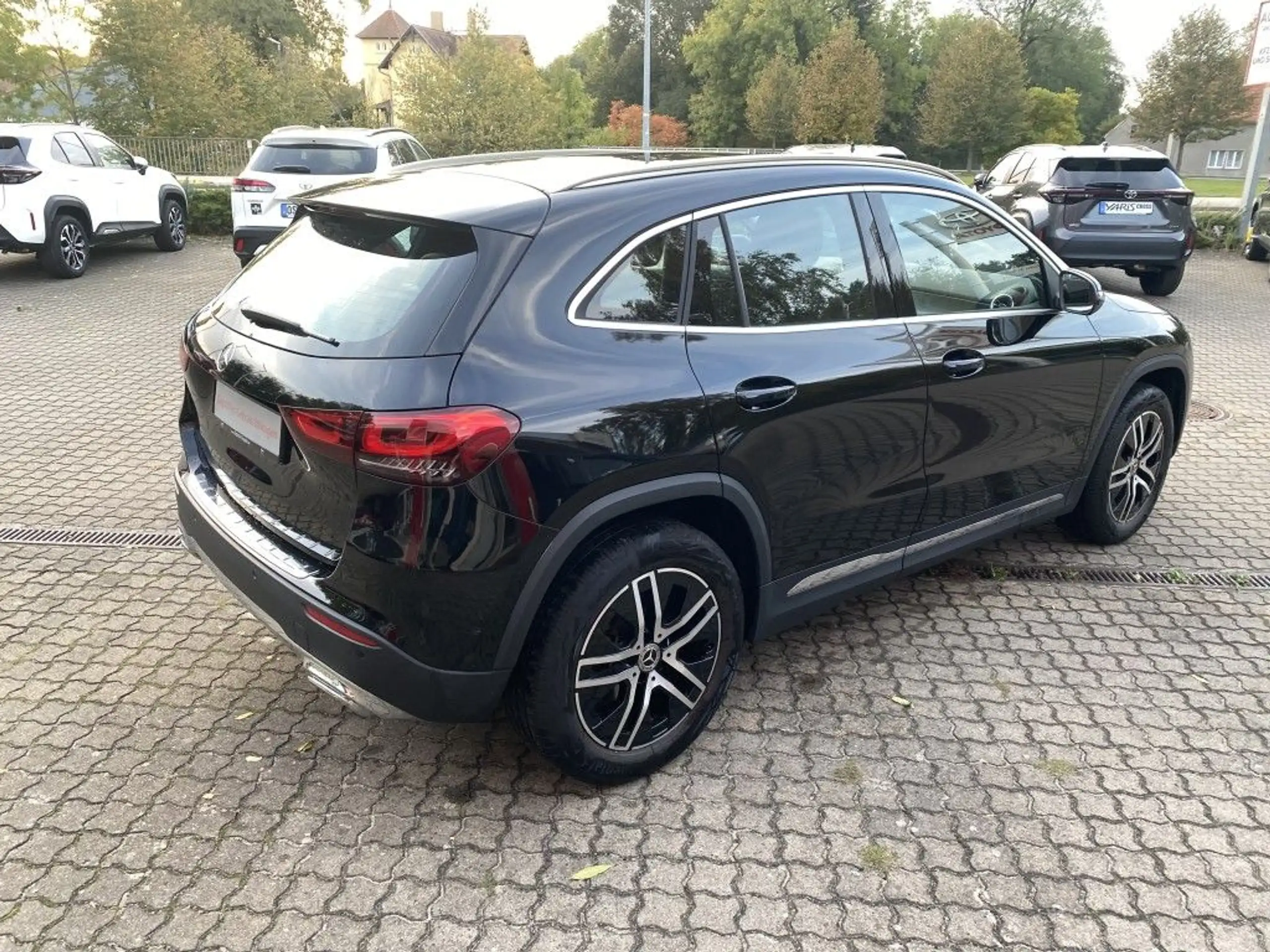 Mercedes-Benz - GLA 200