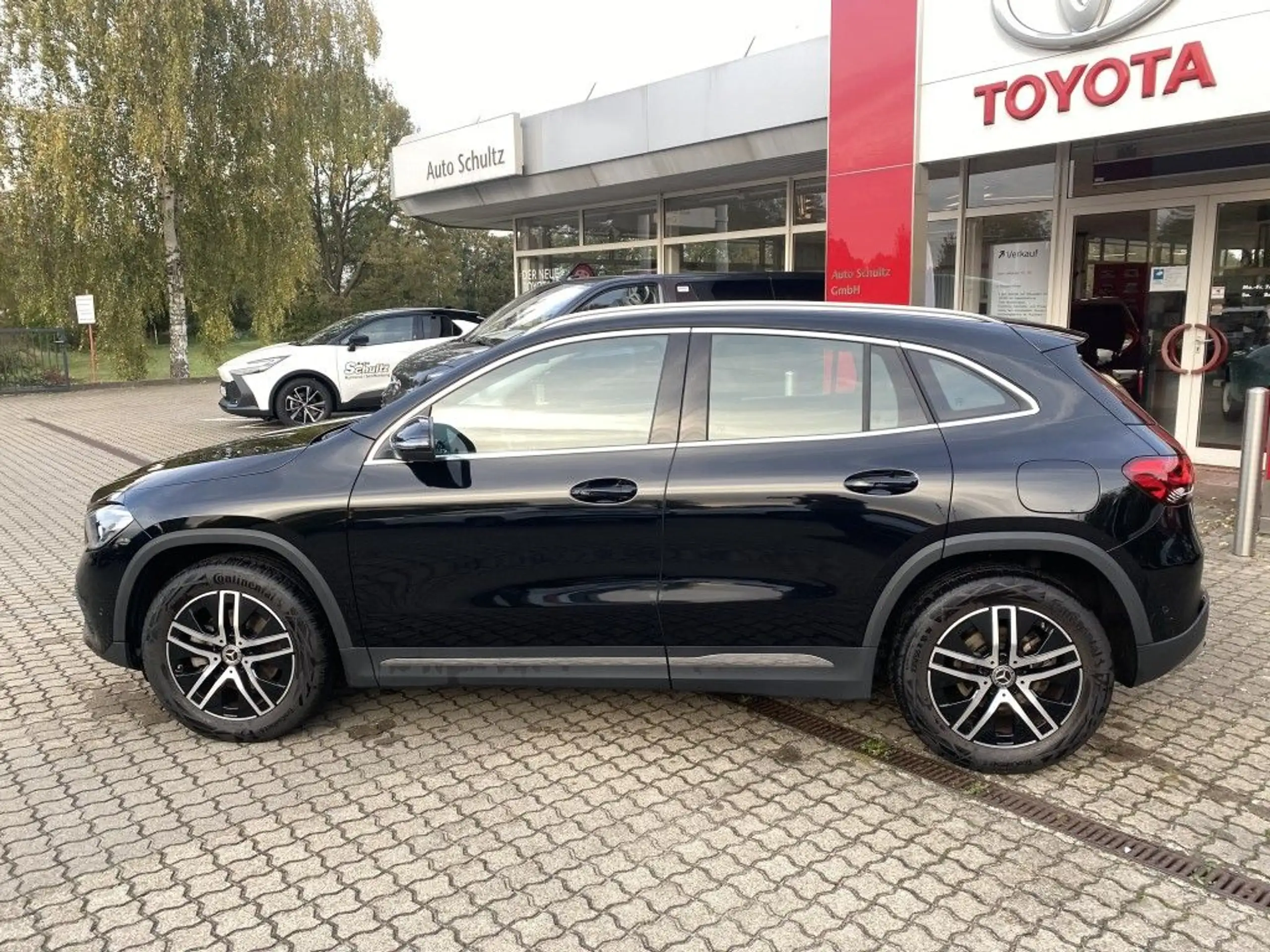 Mercedes-Benz - GLA 200