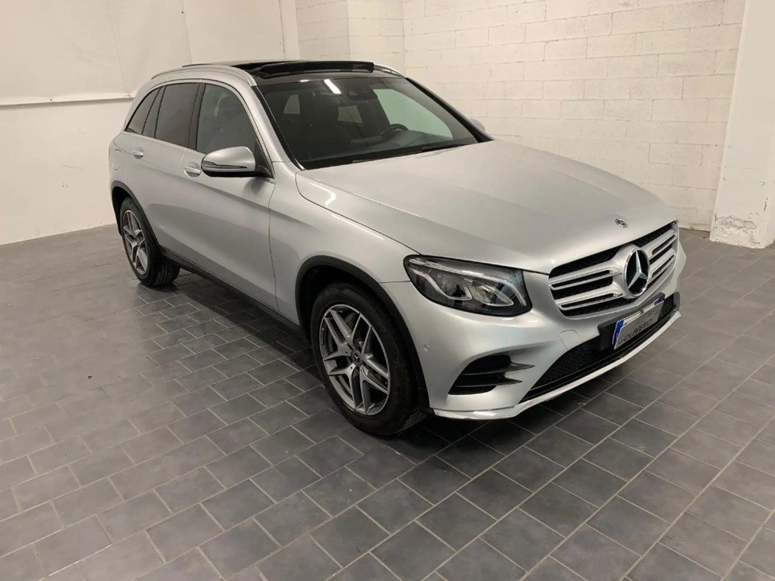 Mercedes-Benz - GLC 250