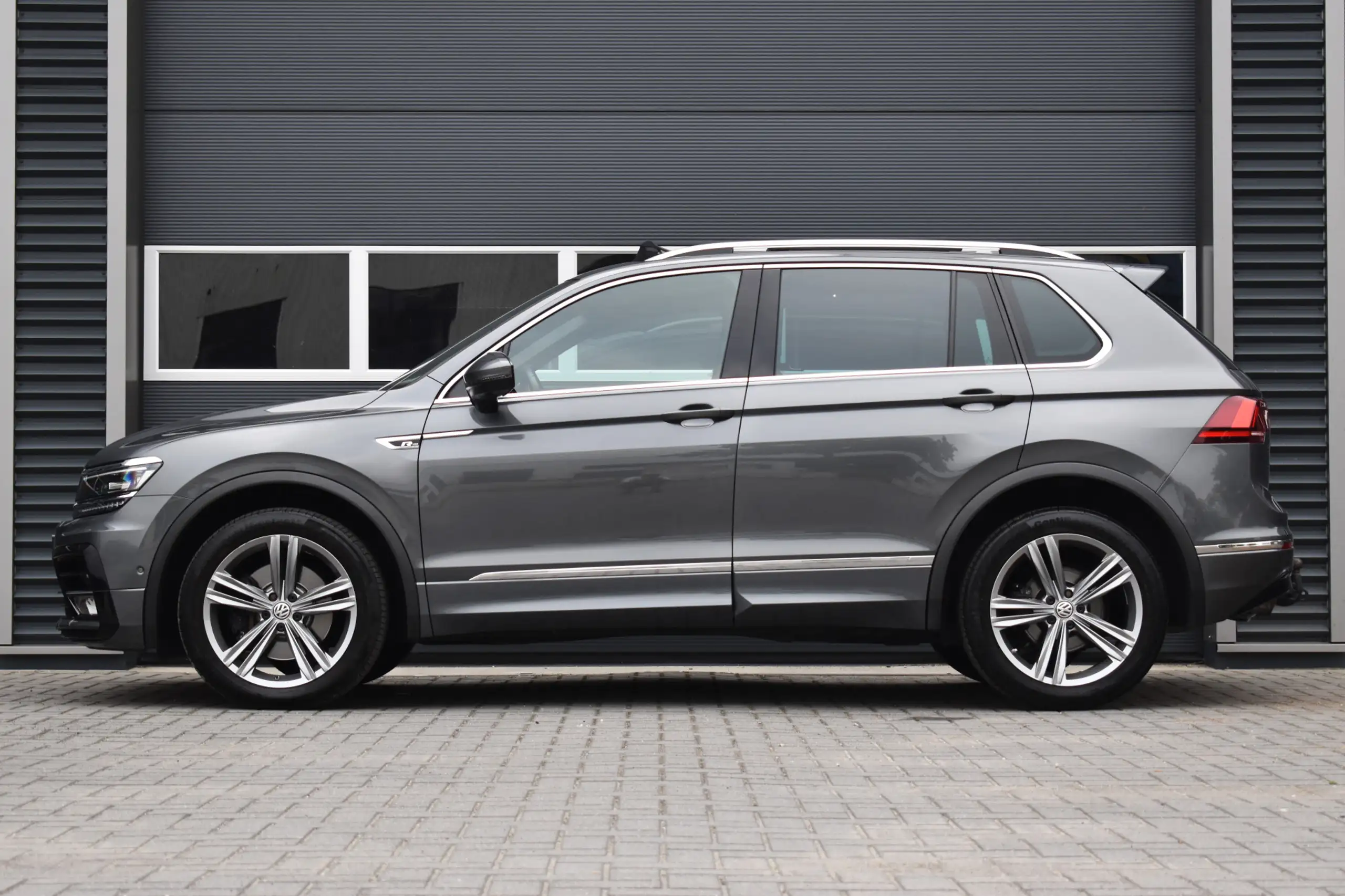 Volkswagen - Tiguan