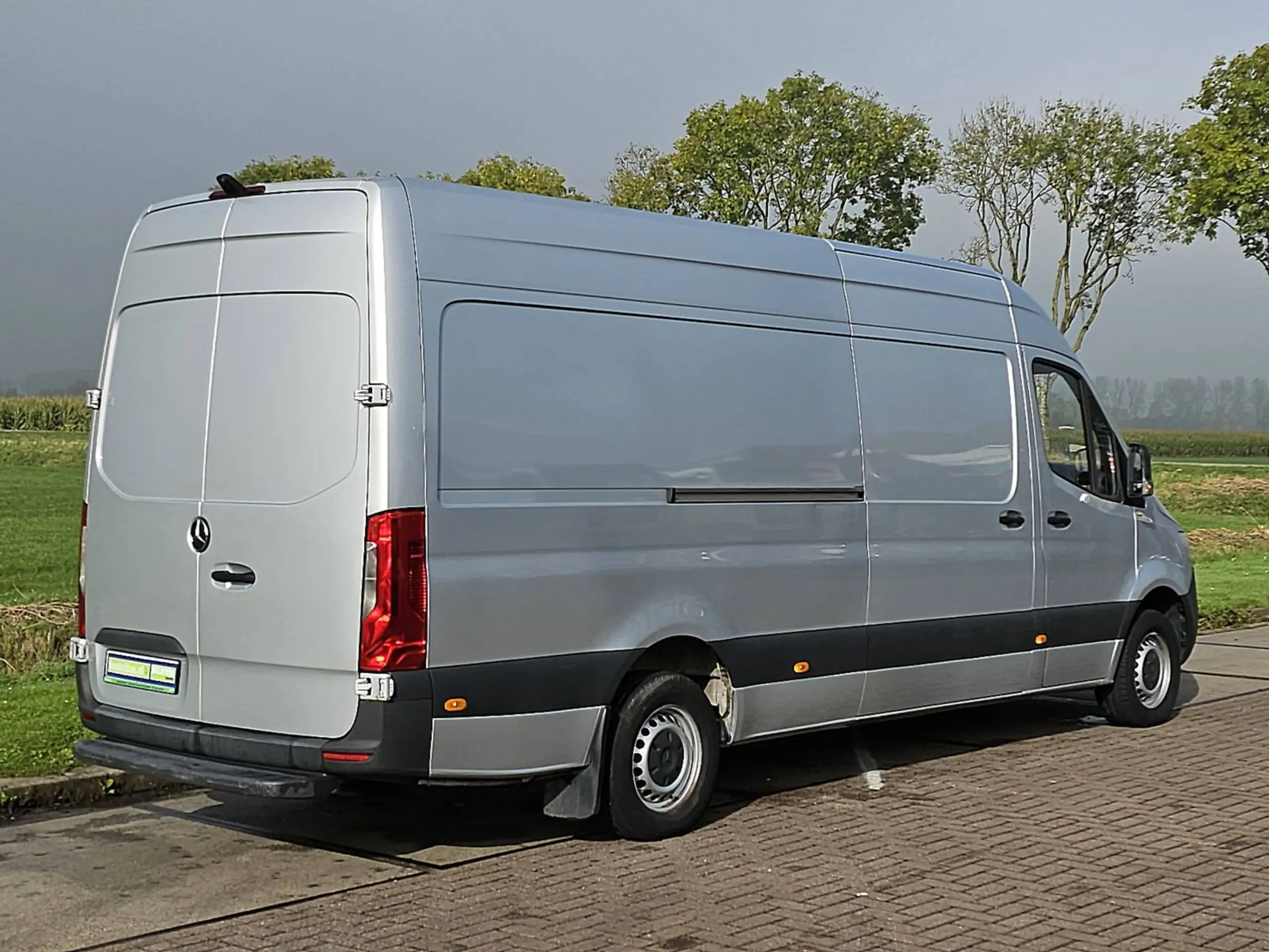 Mercedes-Benz - Sprinter