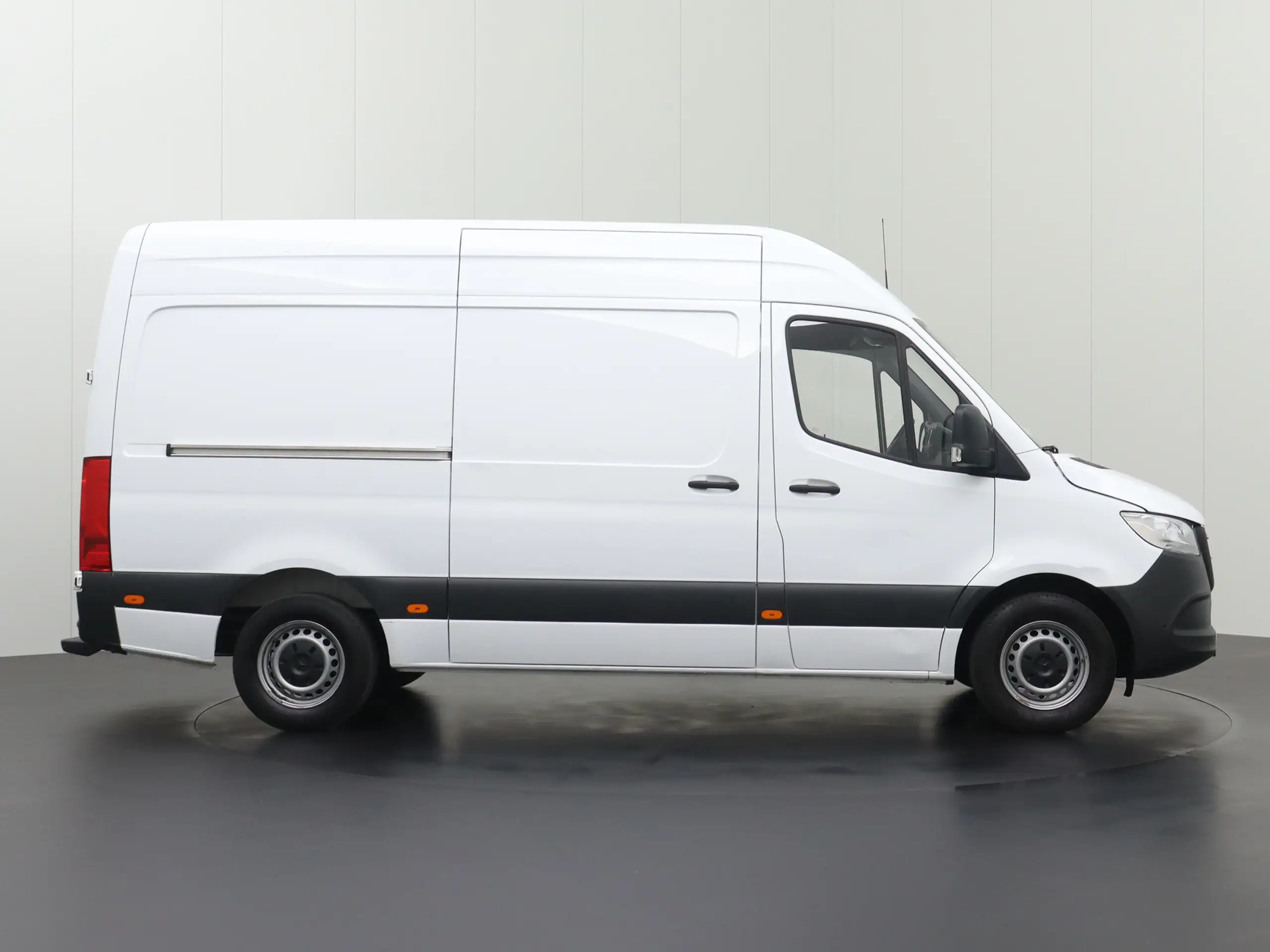 Mercedes-Benz - Sprinter