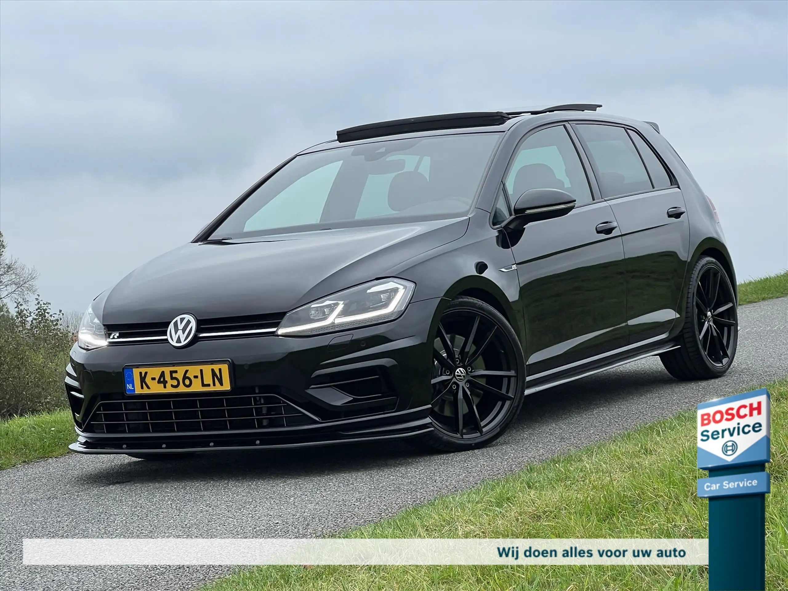 Volkswagen - Golf