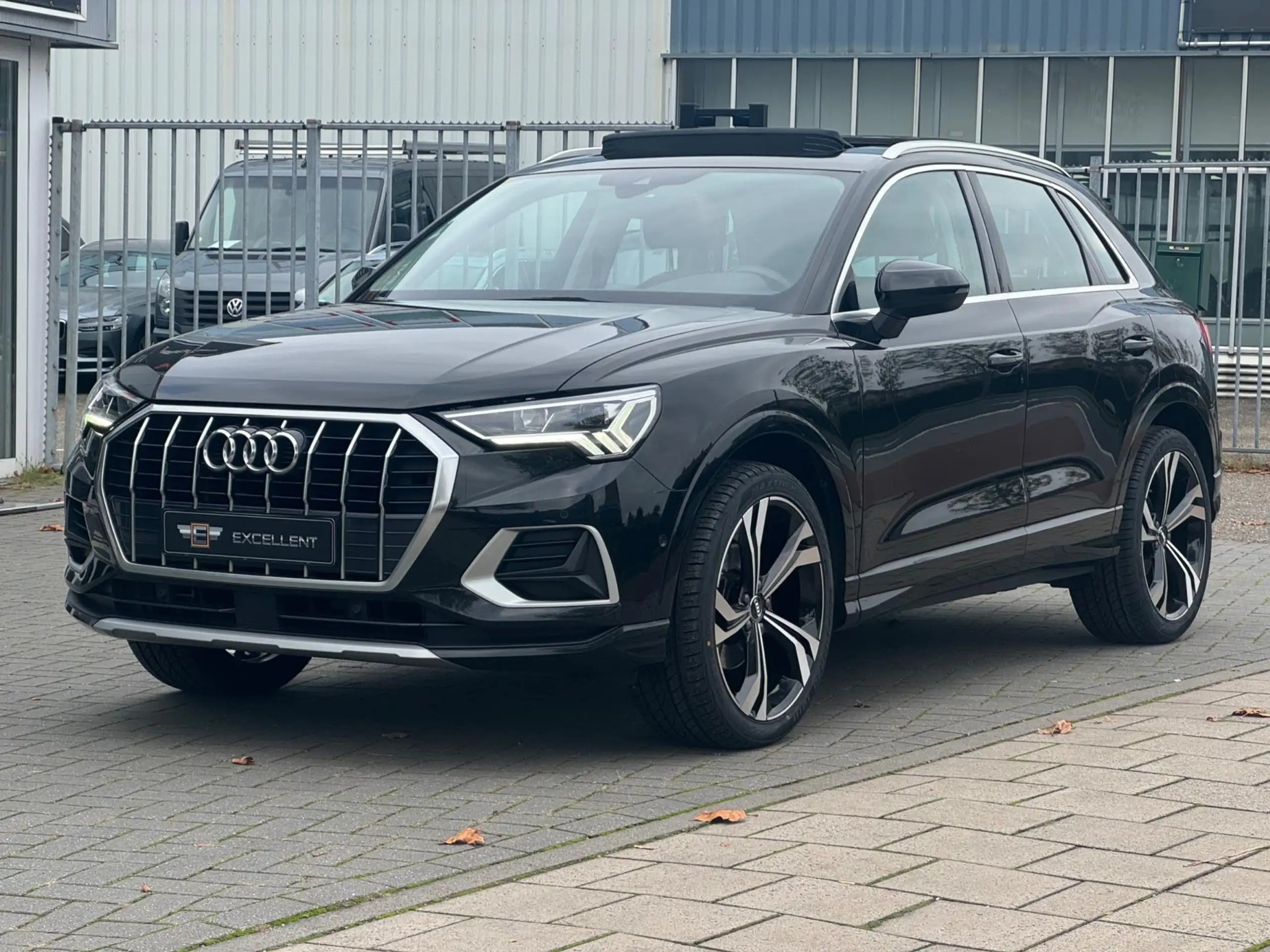 Audi - Q3