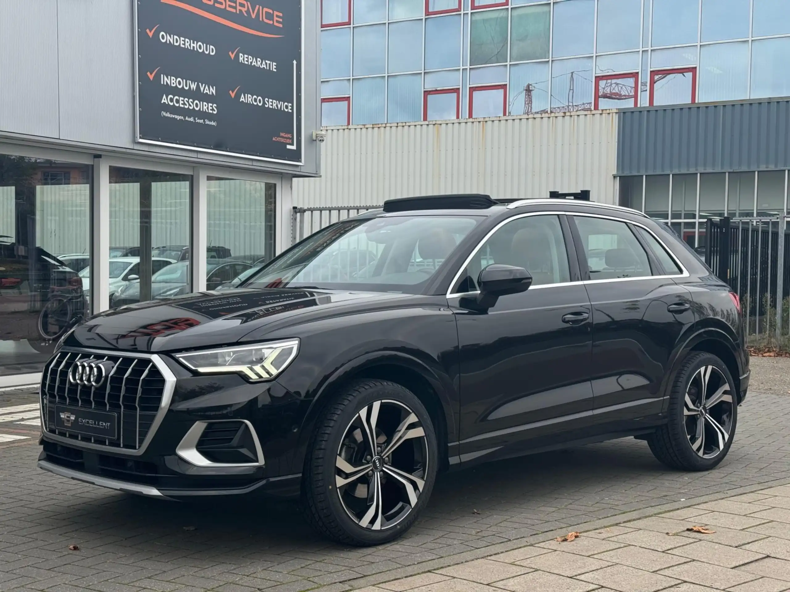 Audi - Q3