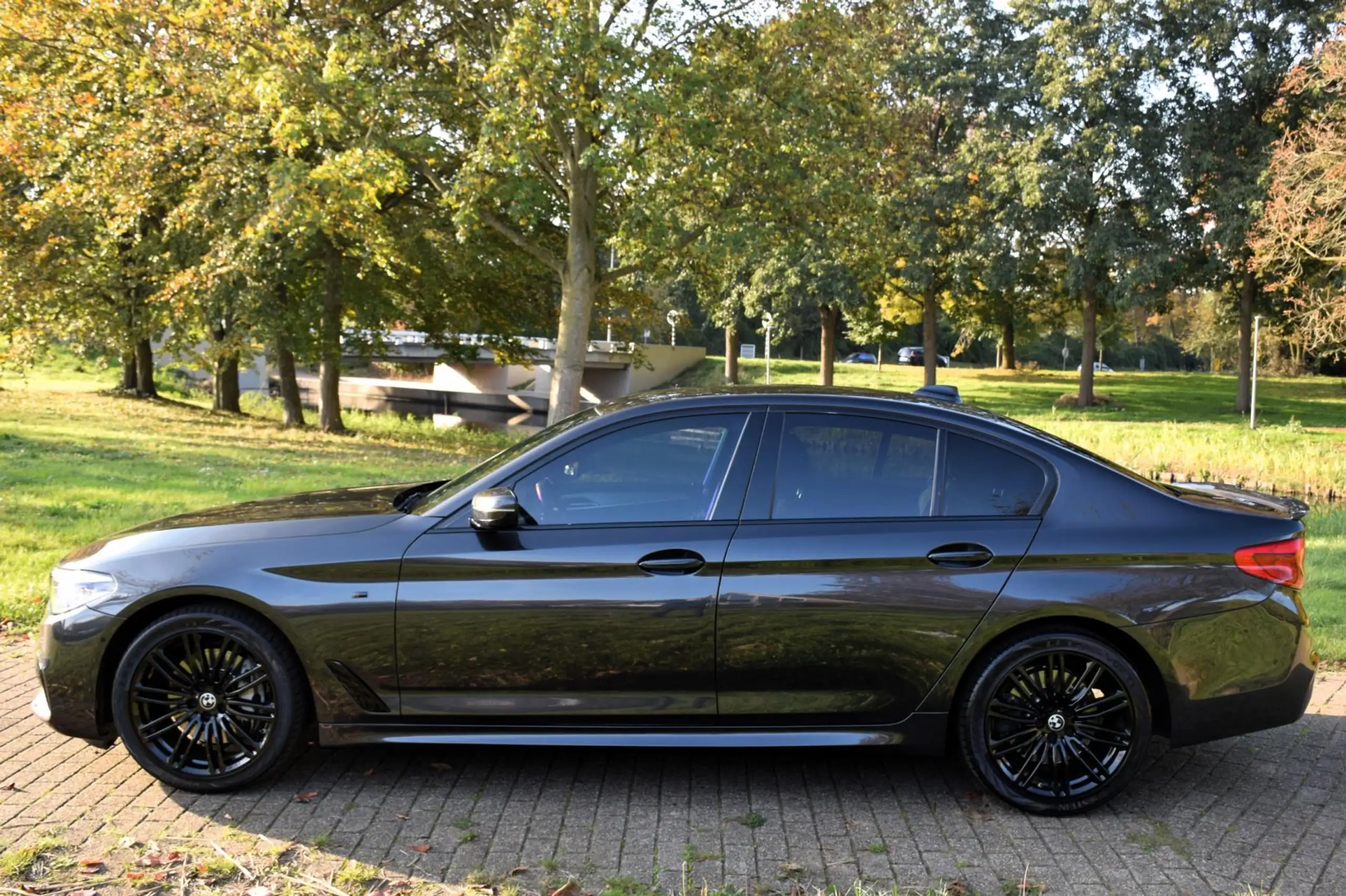 BMW - 540