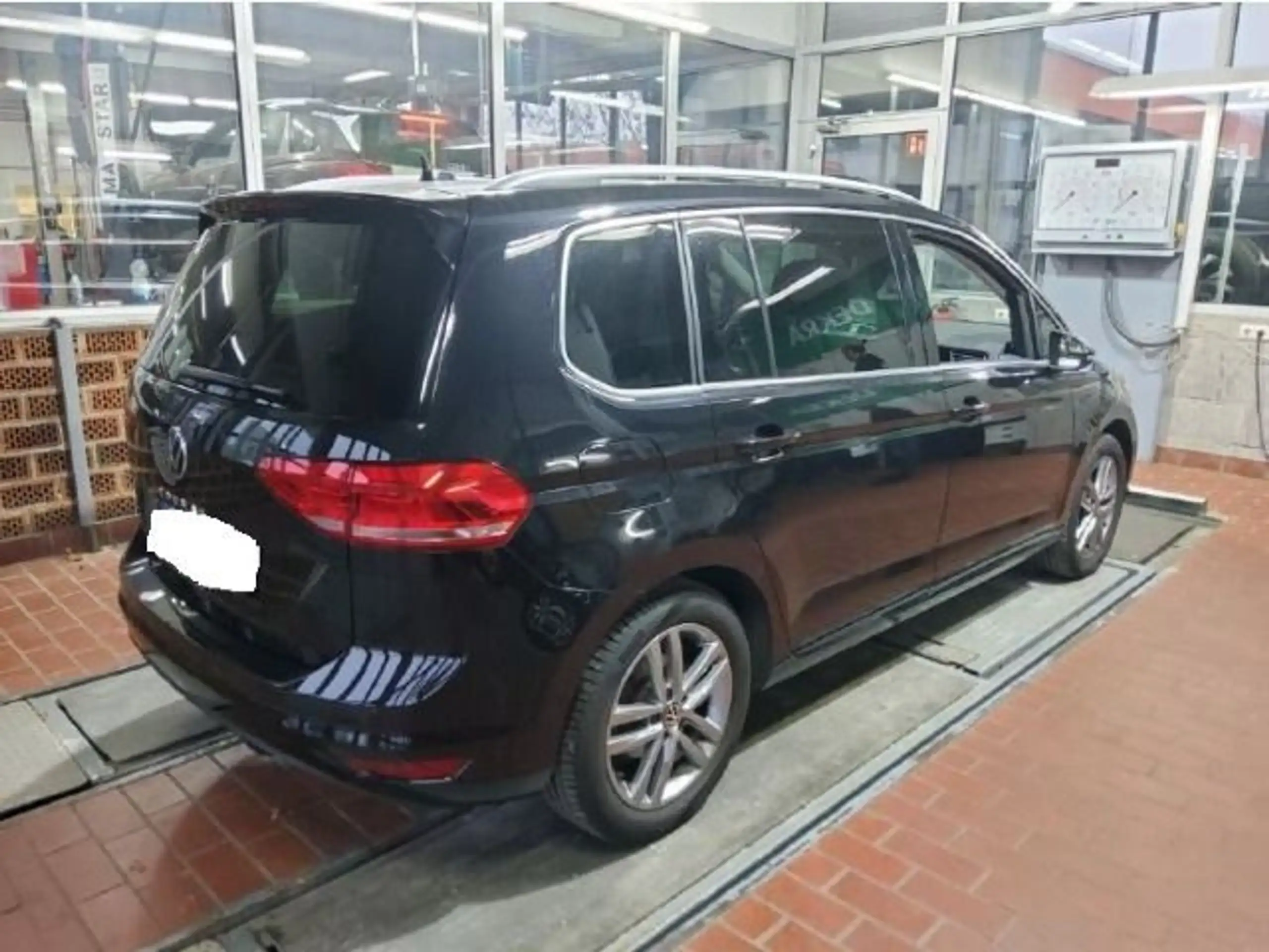 Volkswagen - Touran