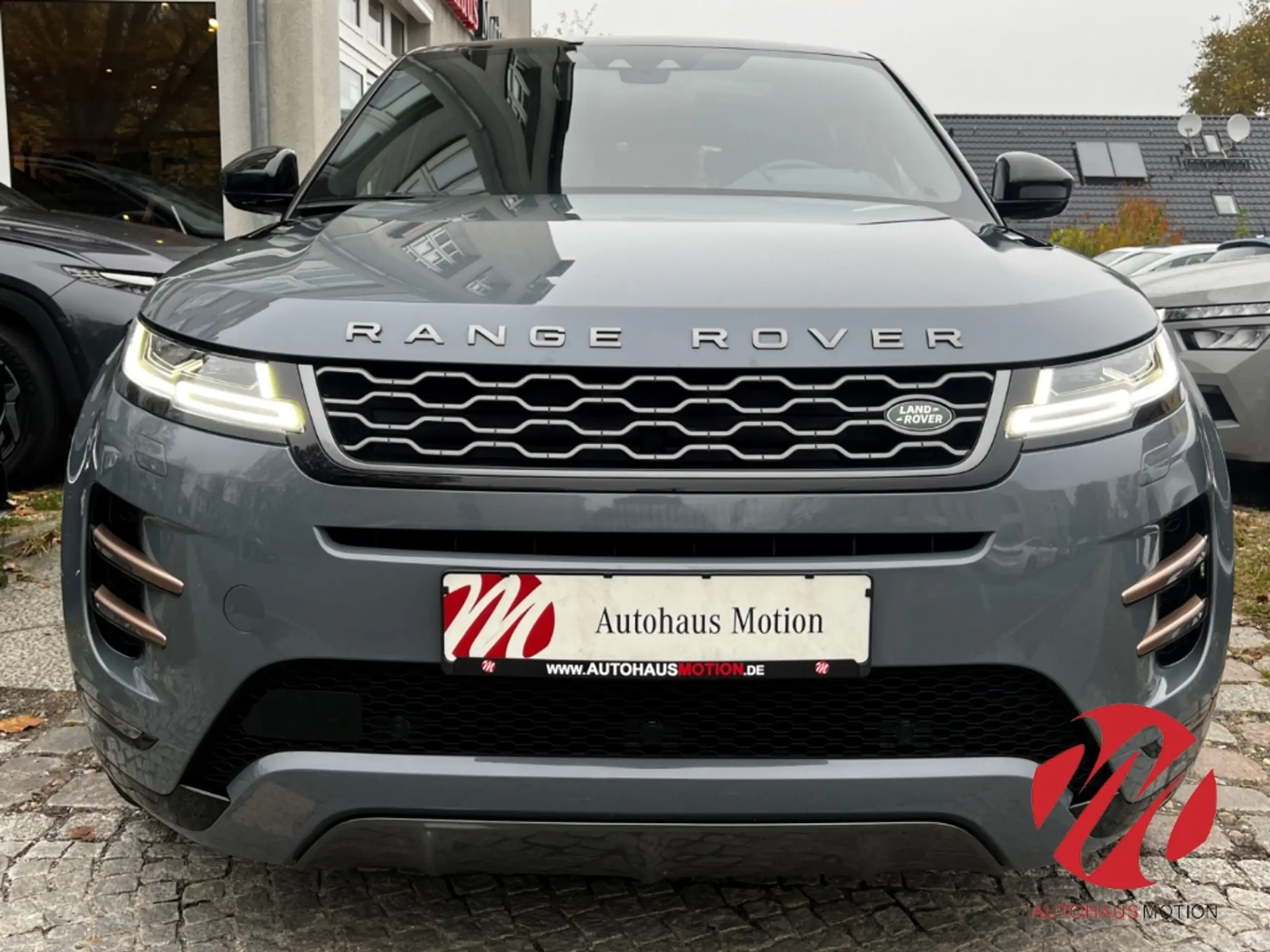 Land Rover - Range Rover Evoque