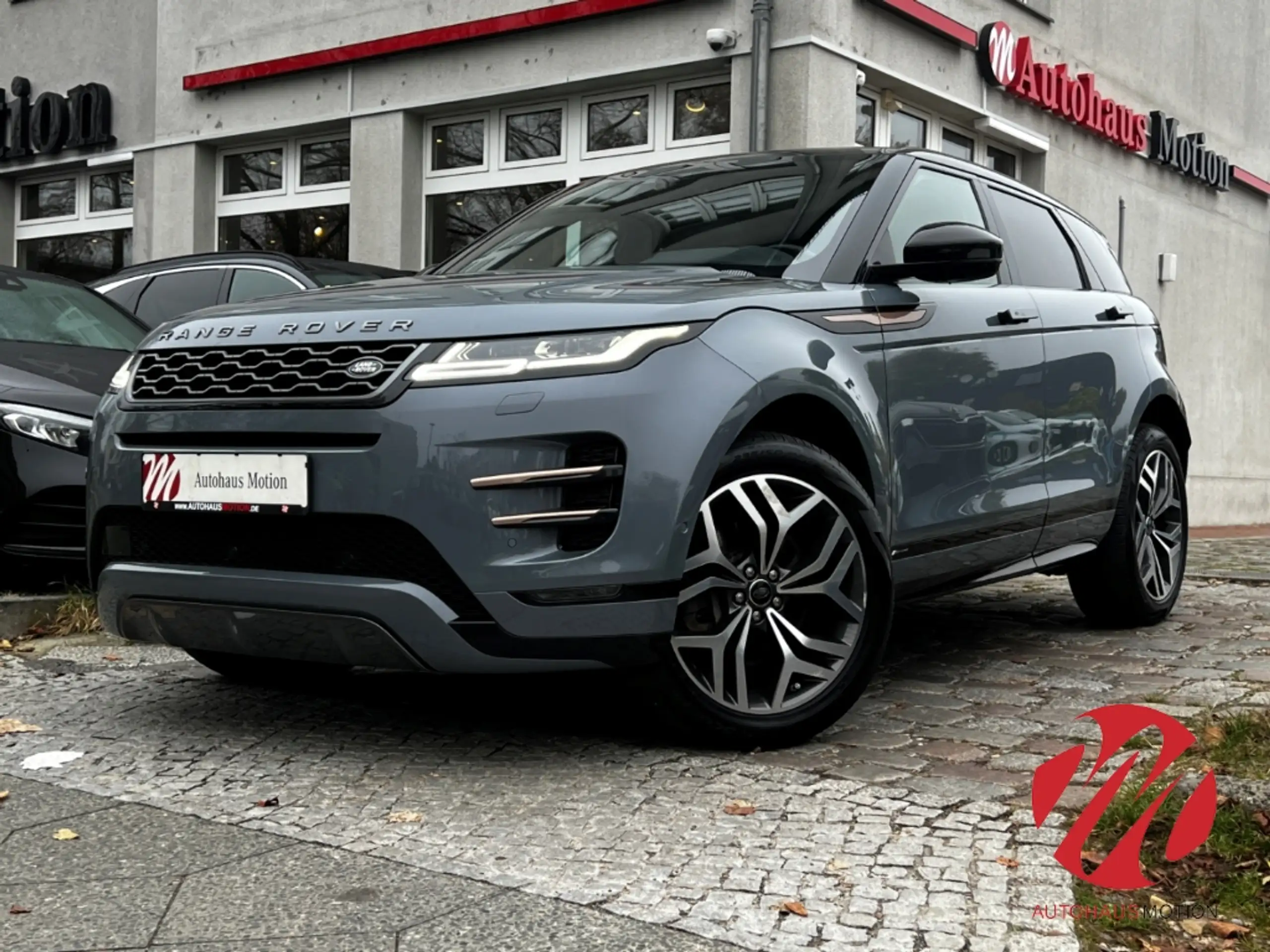 Land Rover - Range Rover Evoque