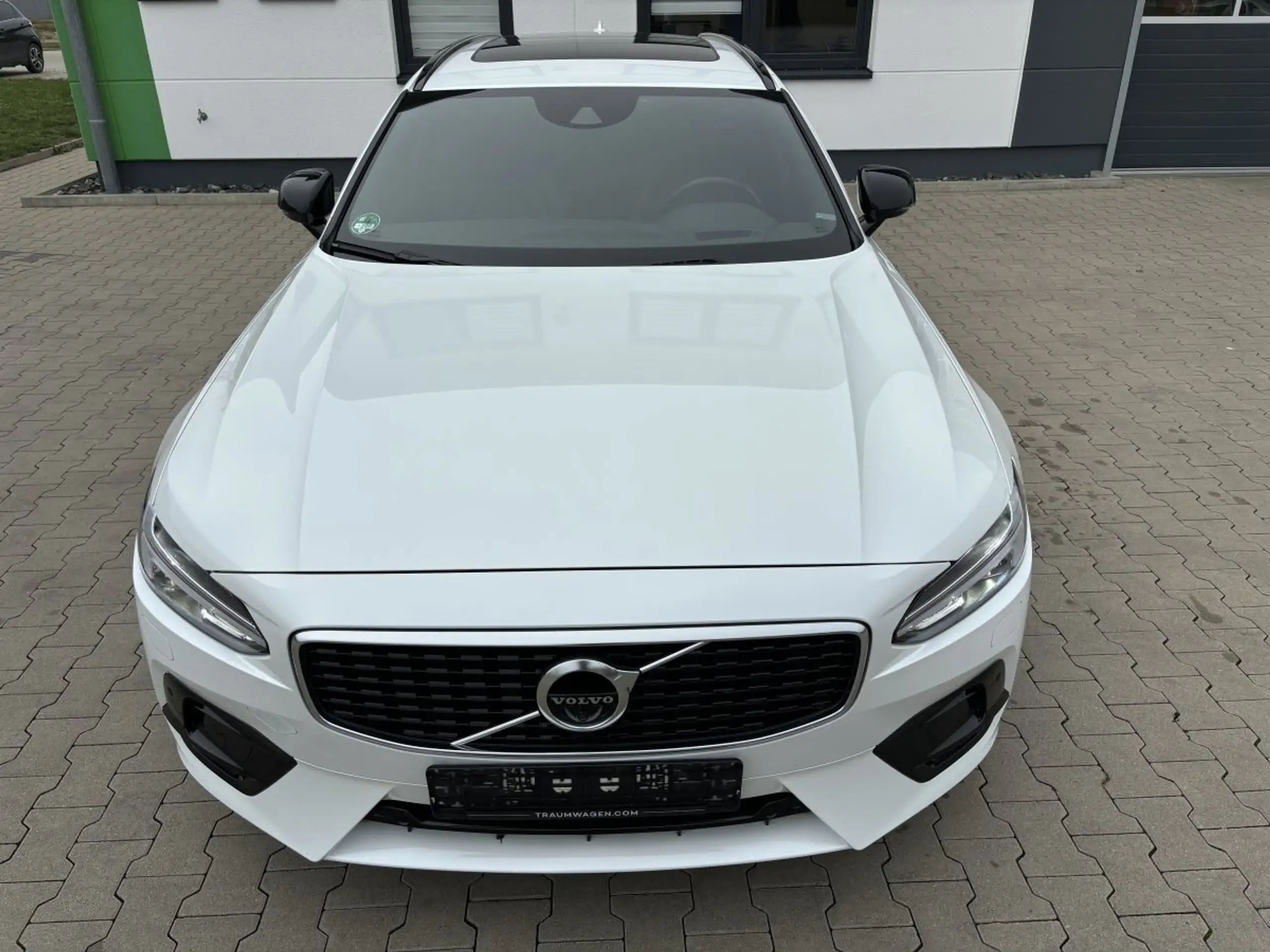 Volvo - V90