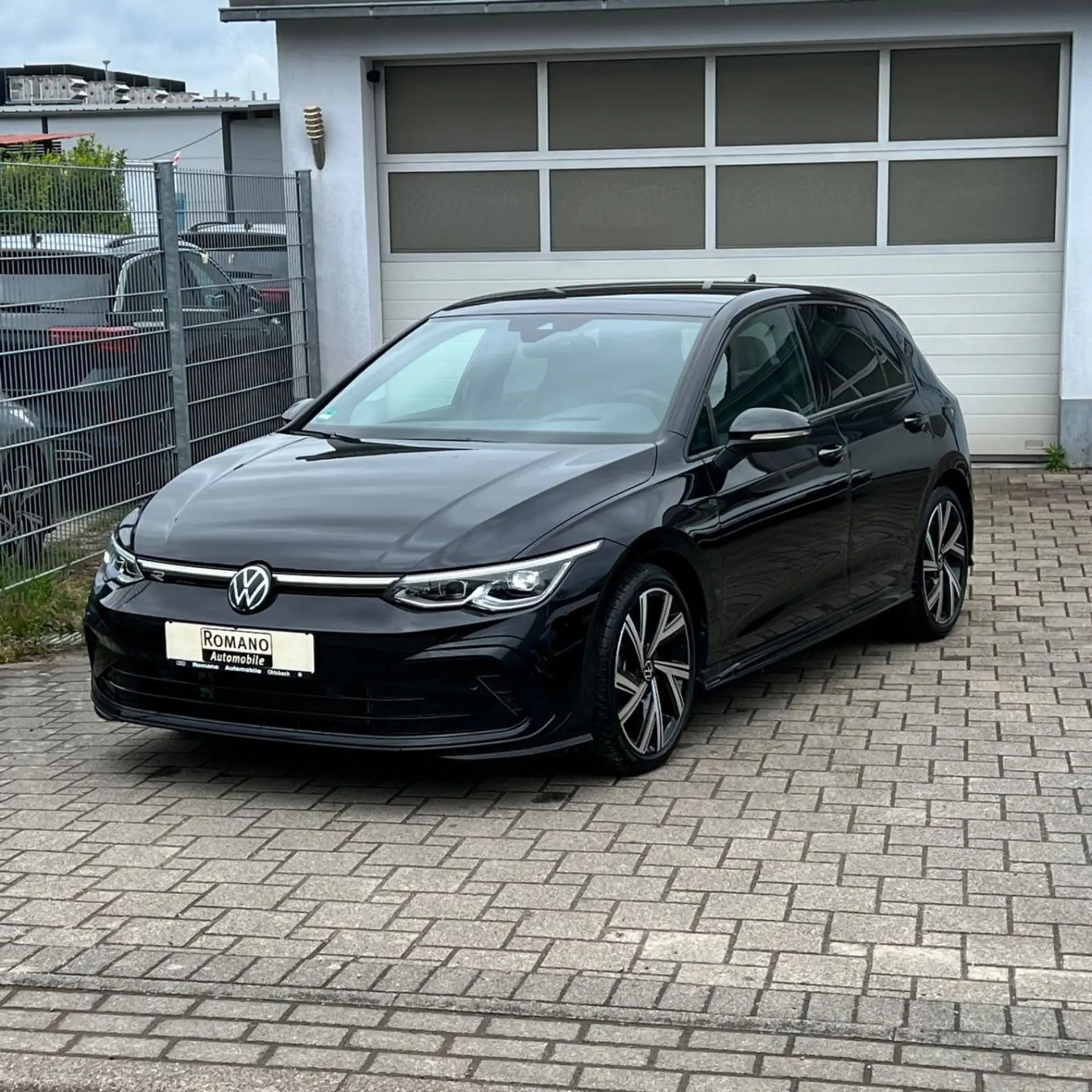 Volkswagen - Golf