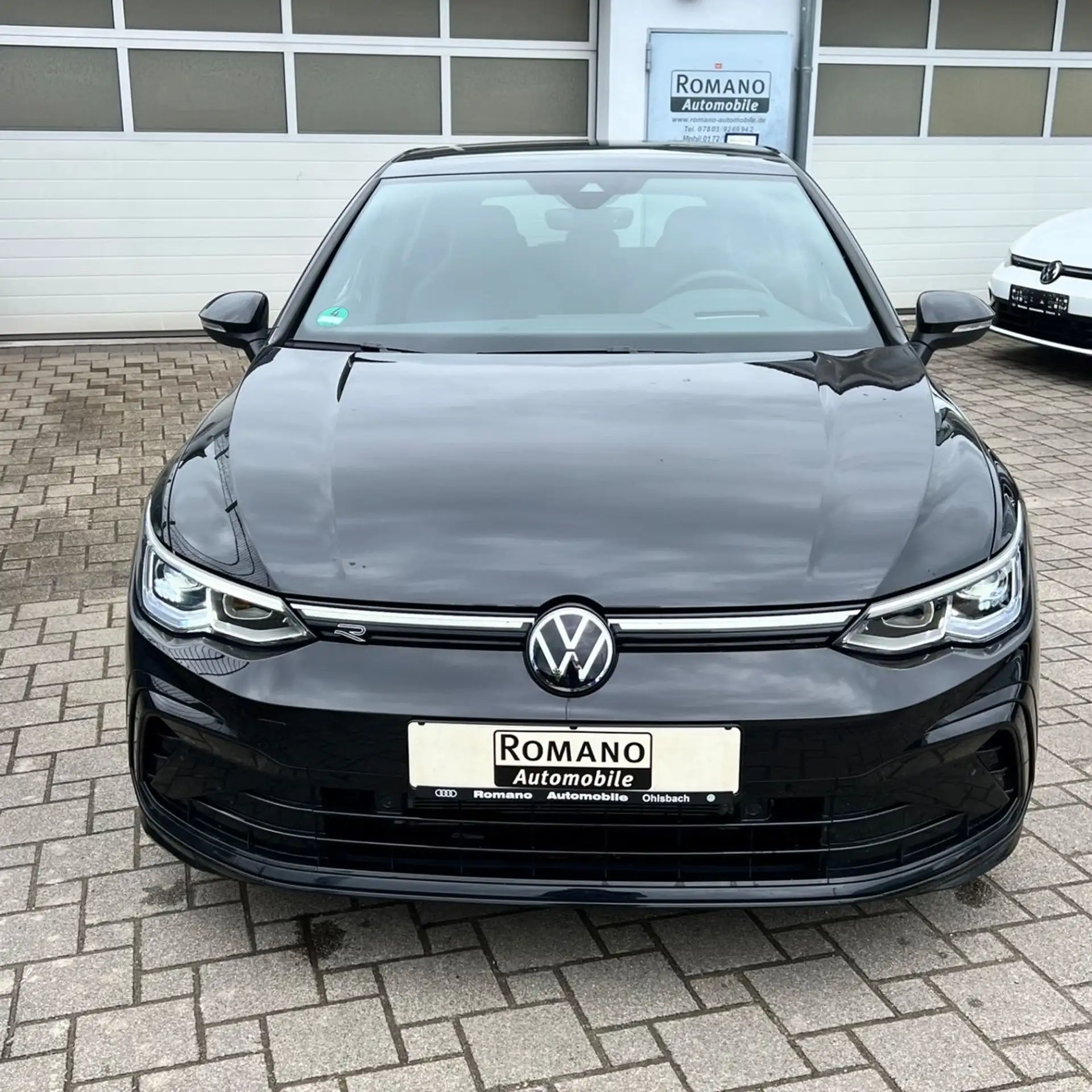 Volkswagen - Golf