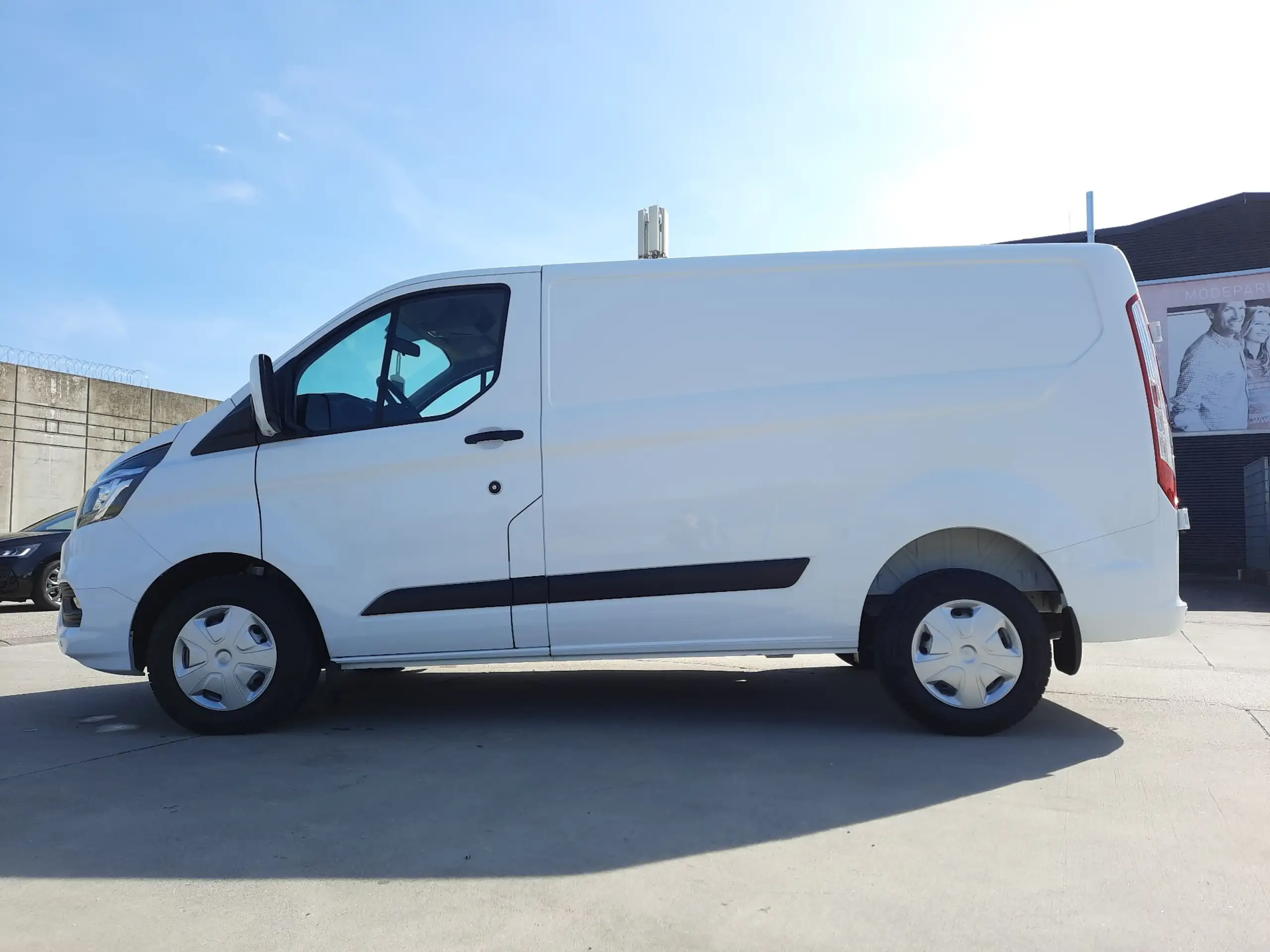 Ford - Transit Custom