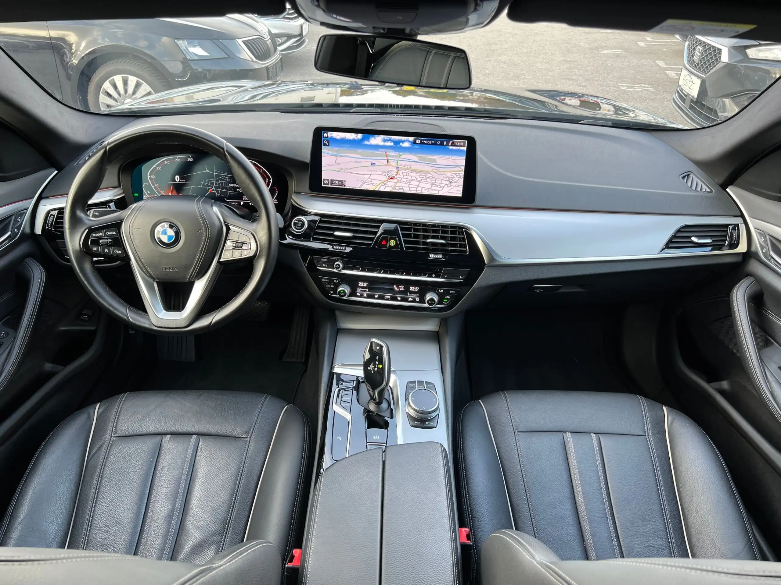 BMW - 520