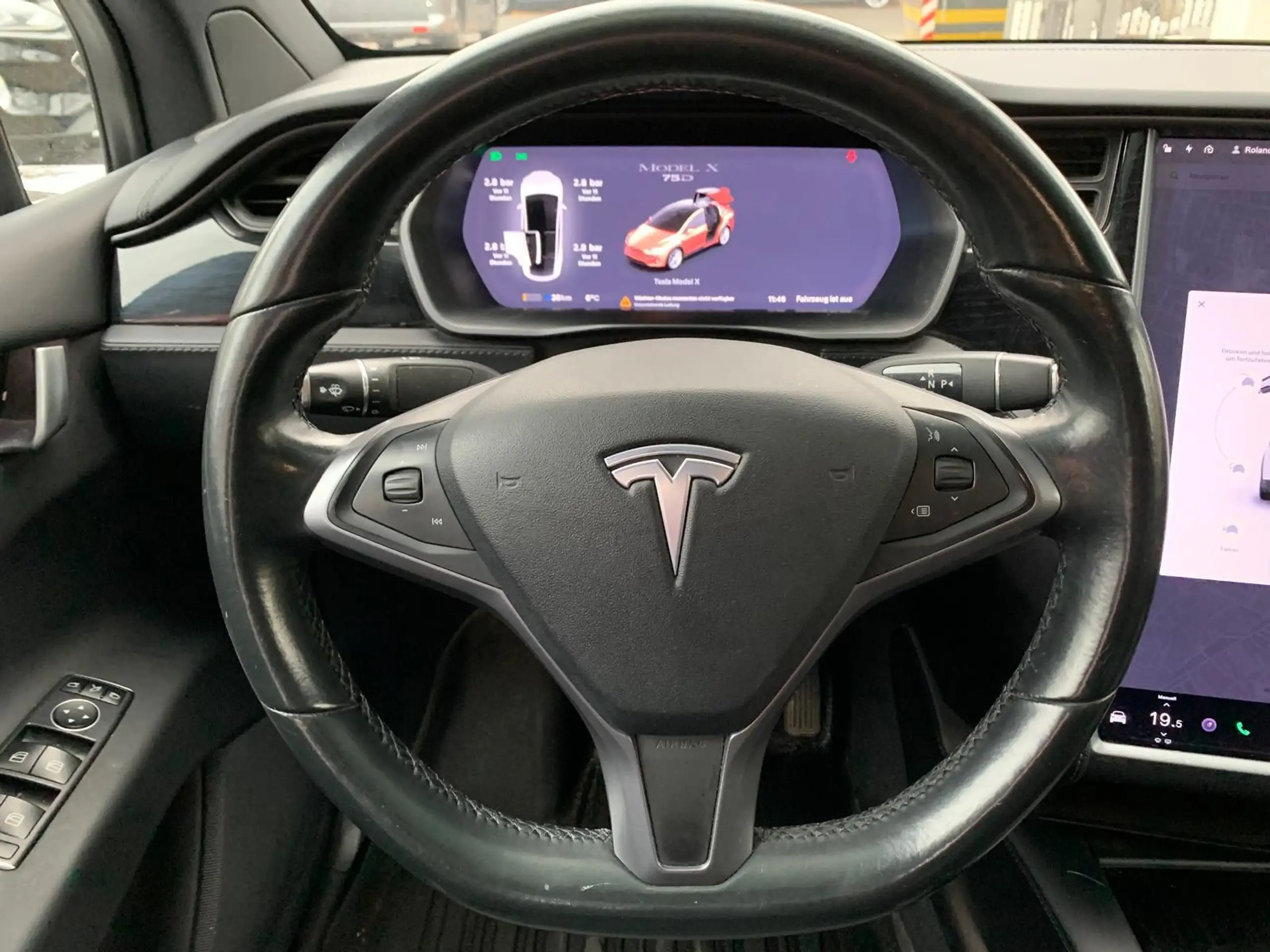 Tesla - Model X