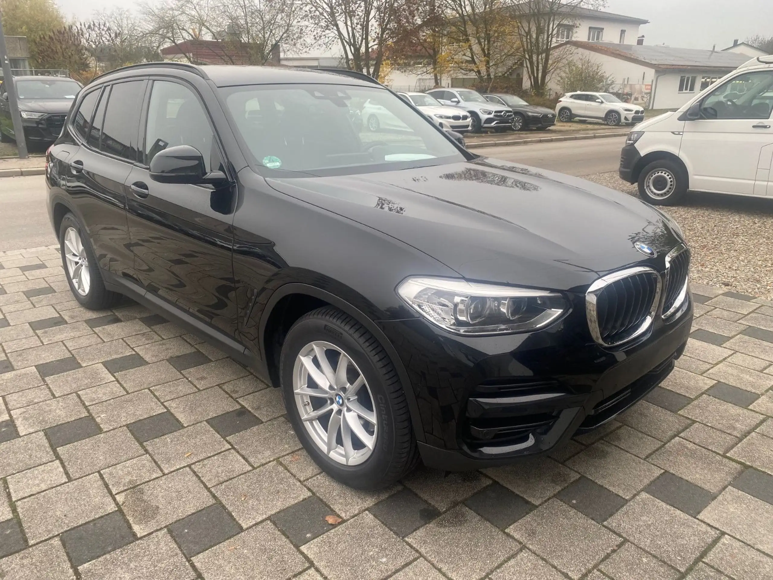 BMW - X3