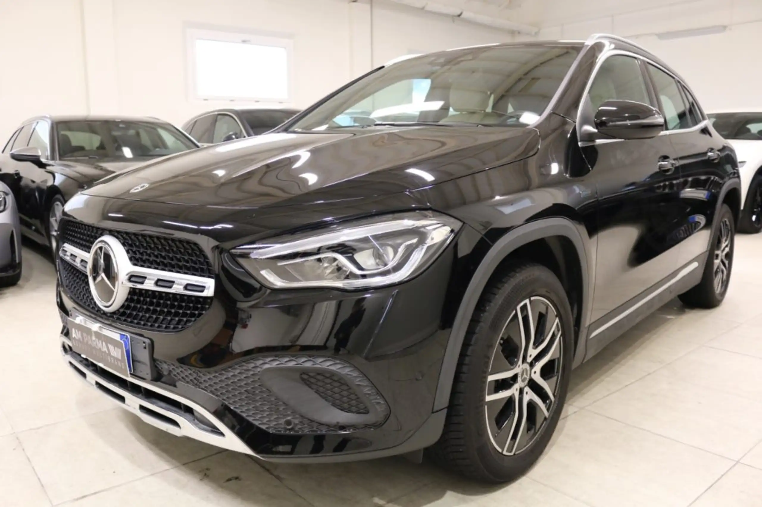 Mercedes-Benz - GLA 250