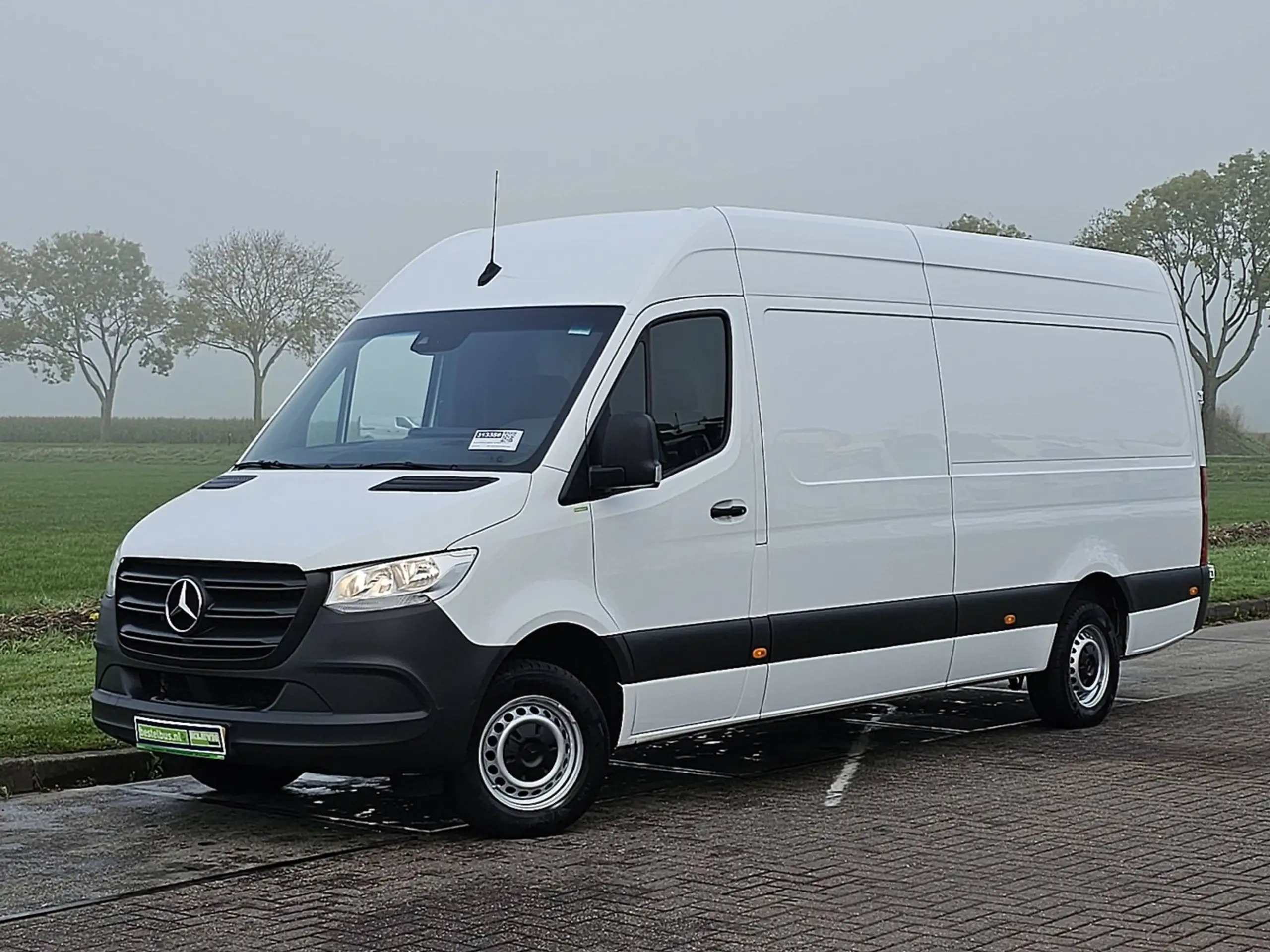 Mercedes-Benz - Sprinter