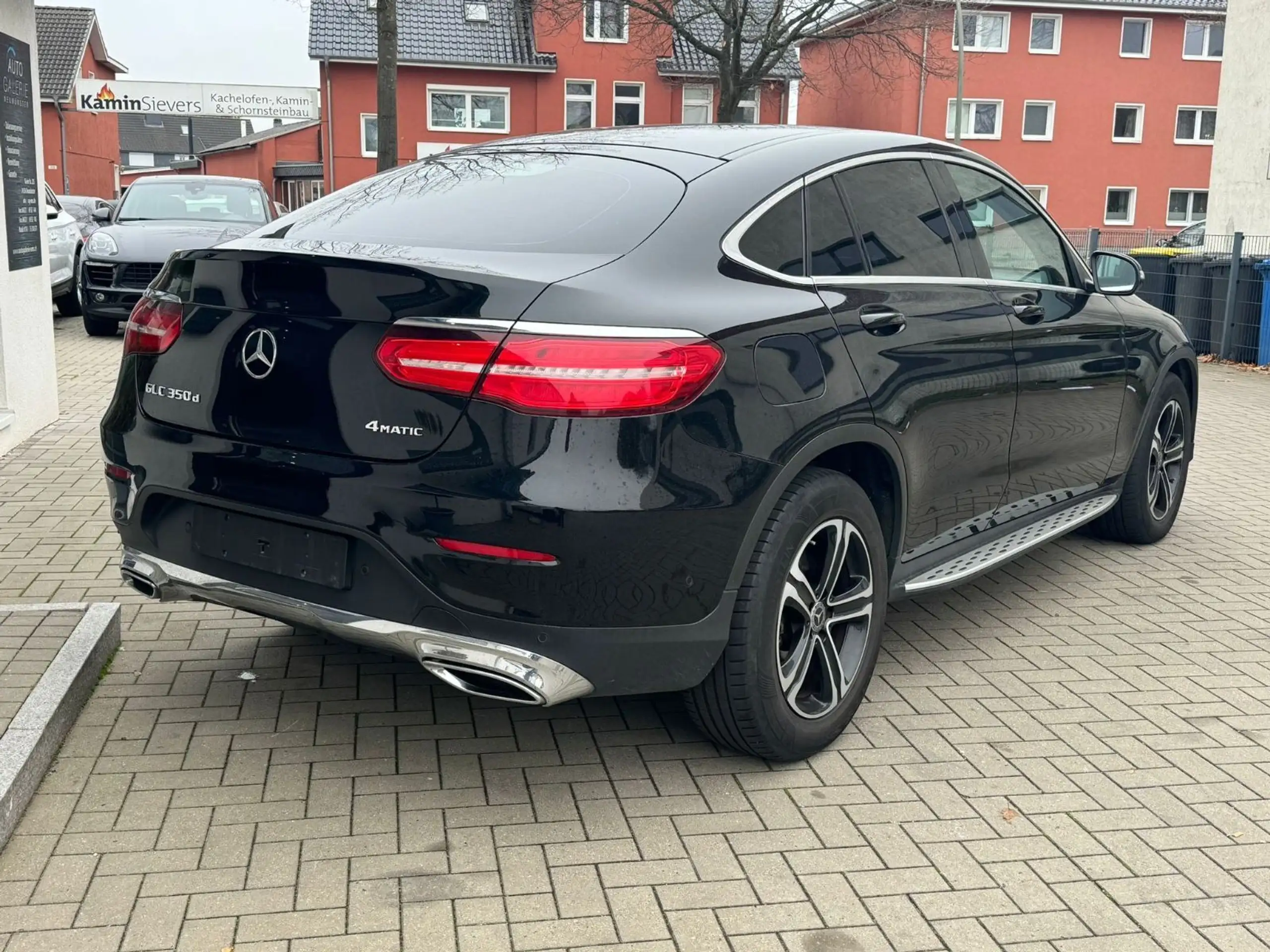 Mercedes-Benz - GLC 350